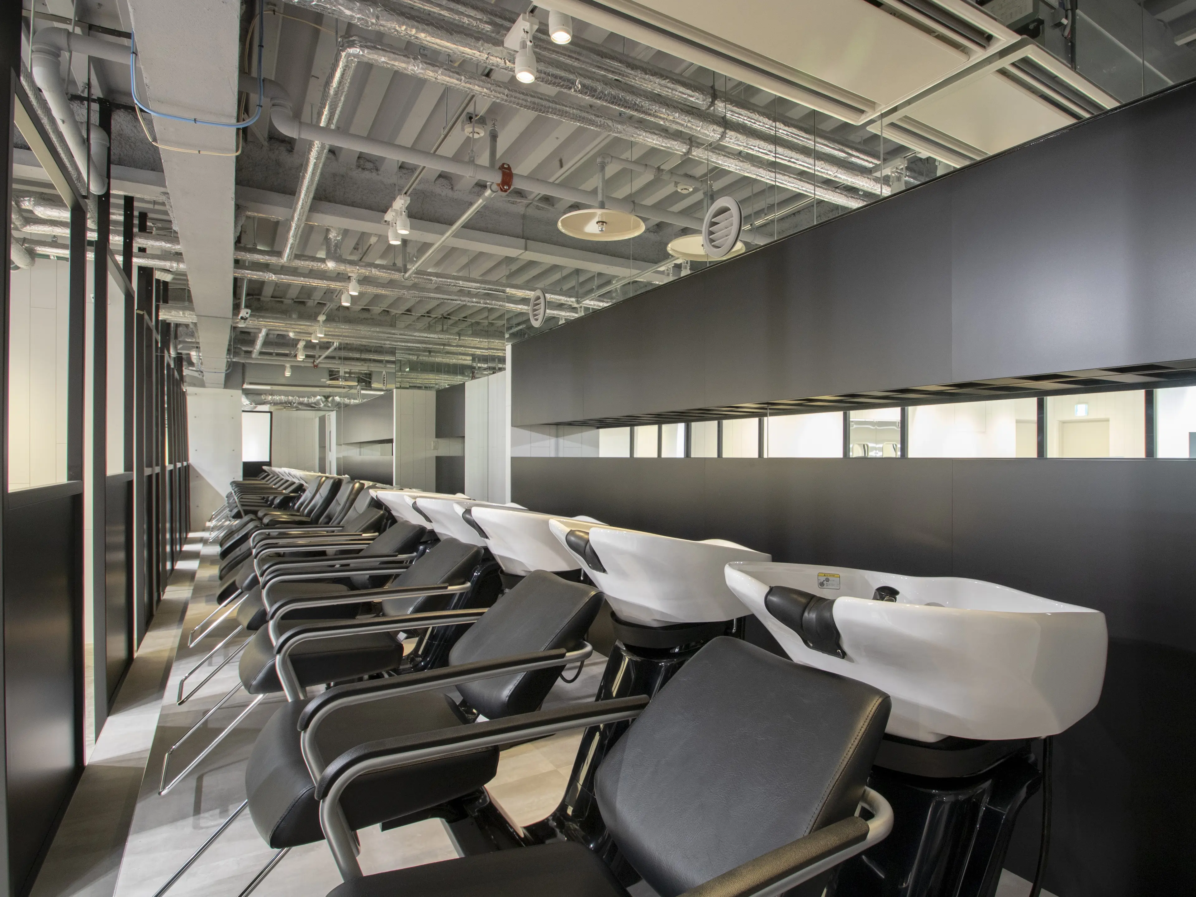 ALBUM 池袋の内観・外観3