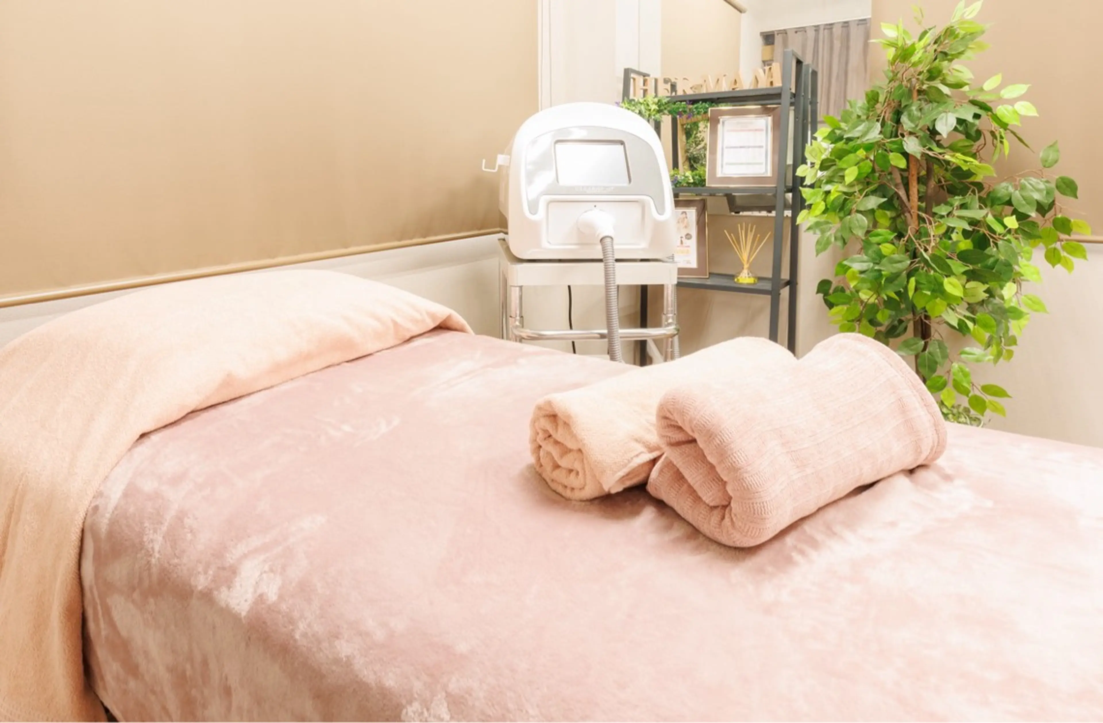 nail＆脱毛サロンHERMANAの内観・外観3