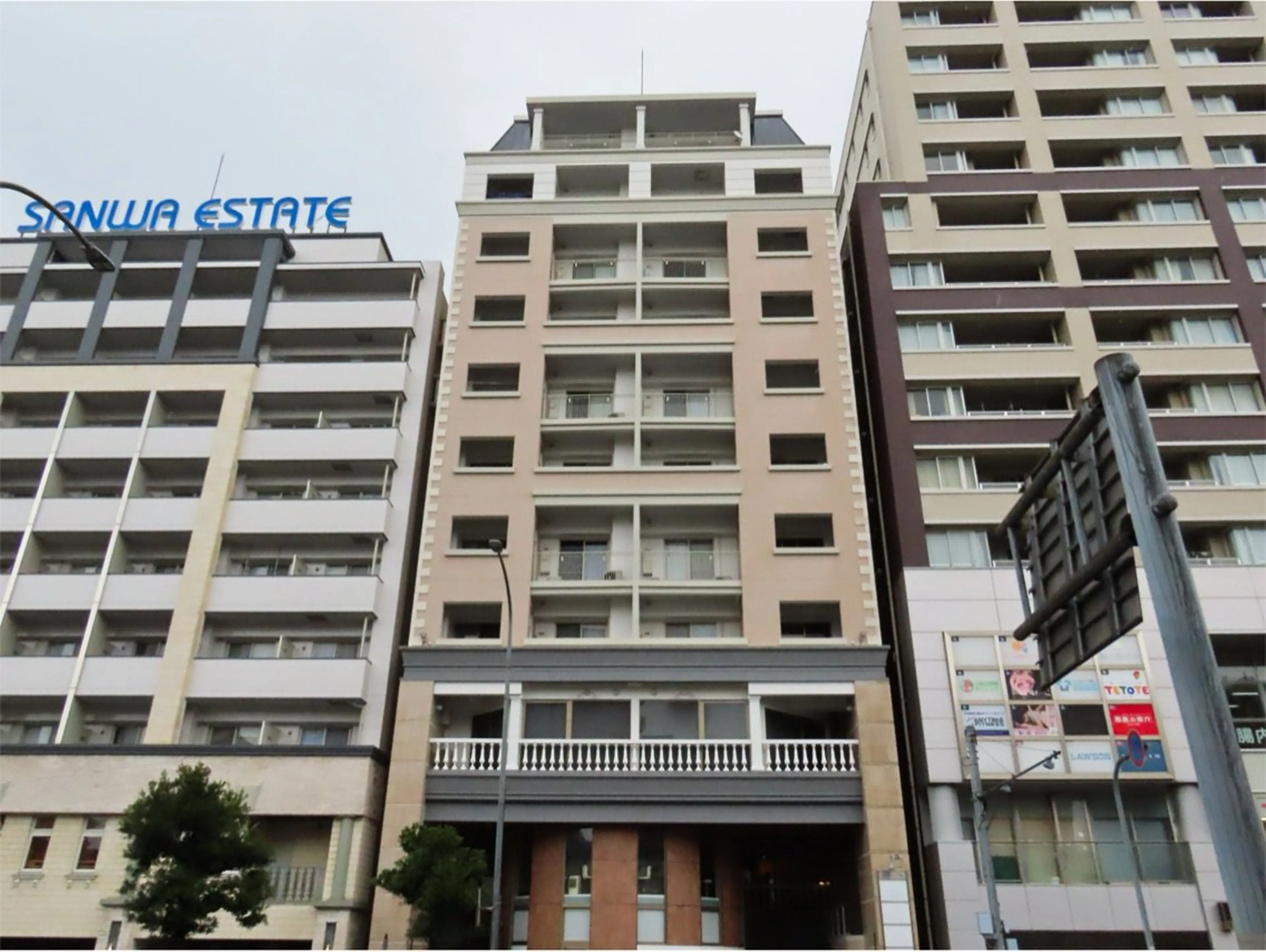 OnePlus+ 【ワンプラス】の内観・外観3