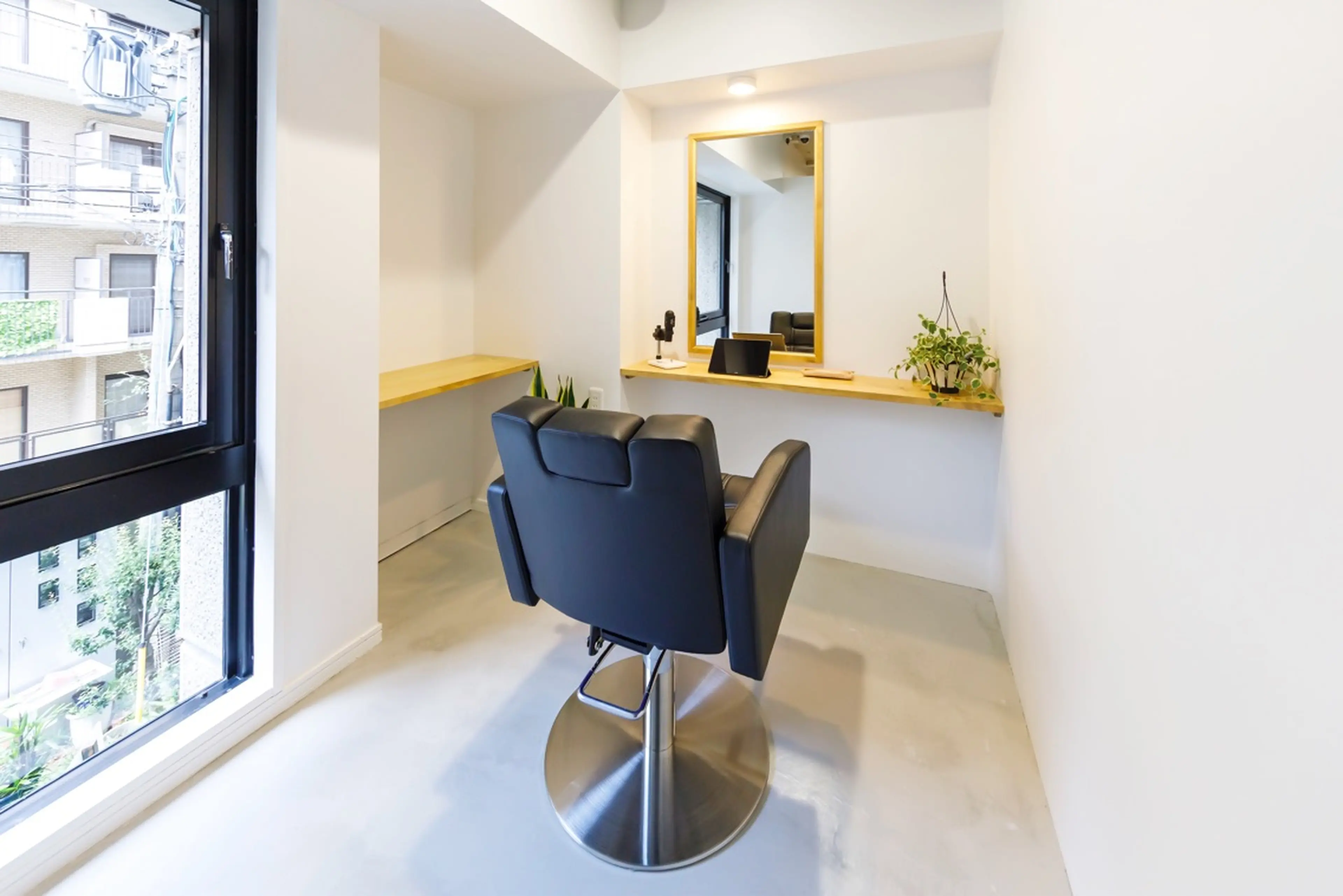 fleur by safari《フルール　バイ　サファリ》の内観・外観2