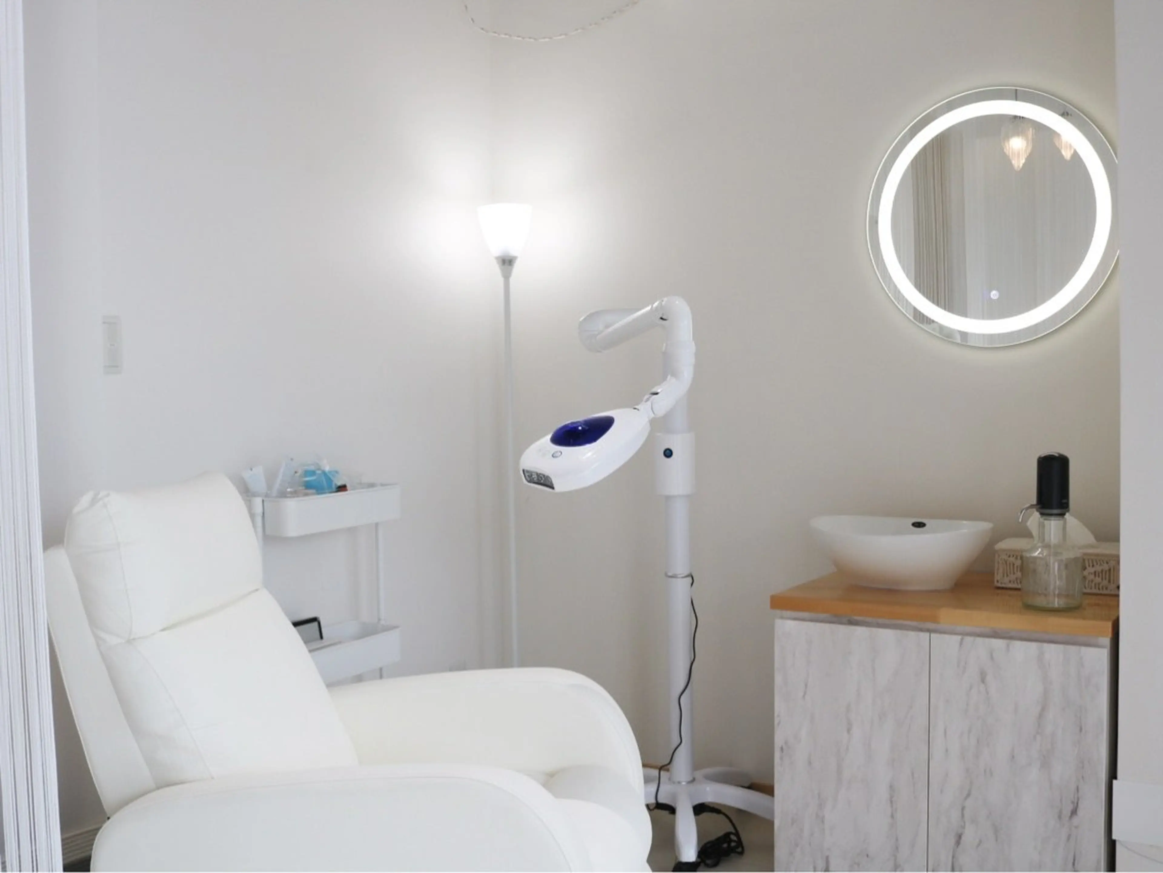 ホワイトニングサロン le canonの内観・外観2