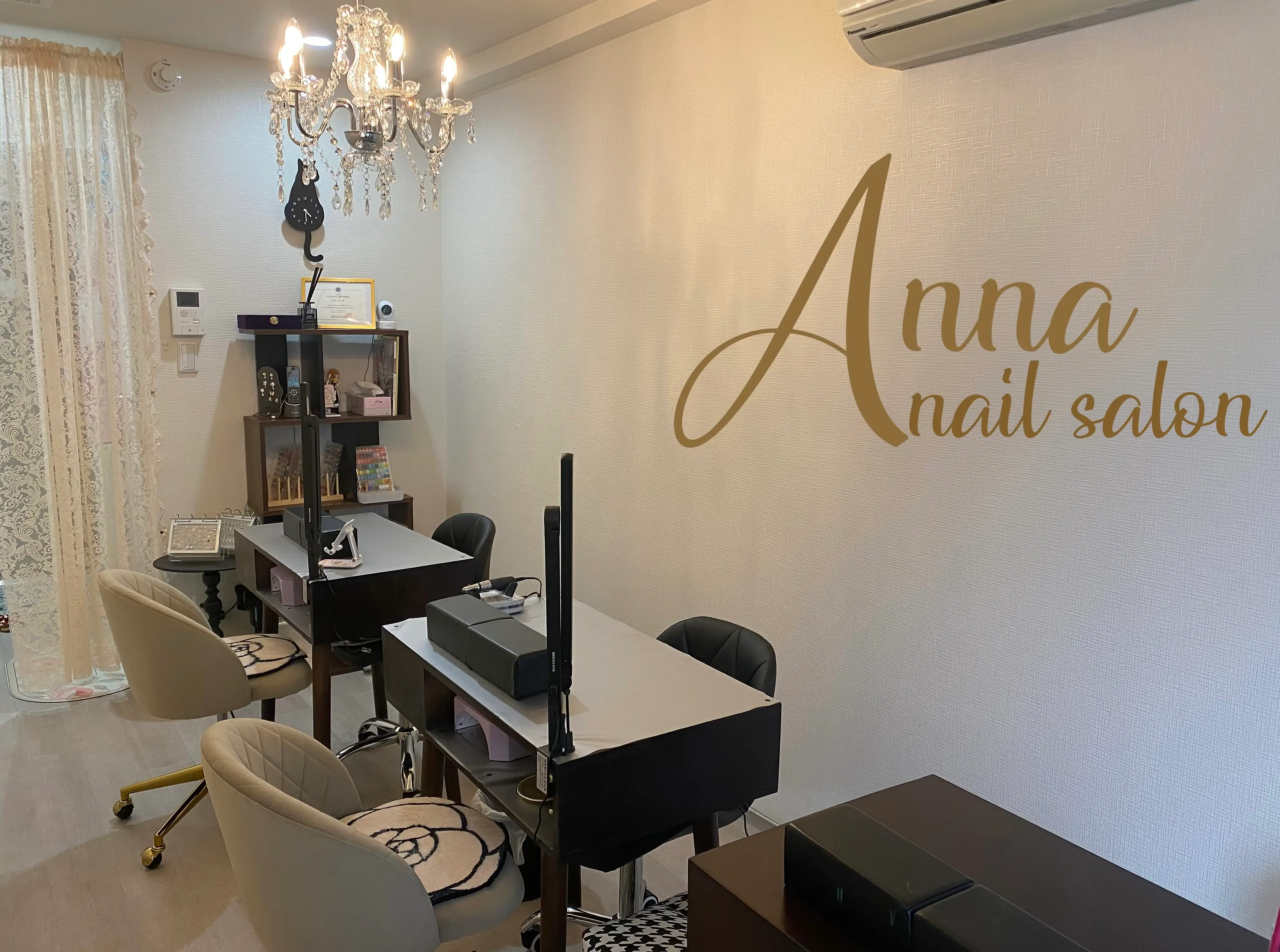 ANNA Nailの内観・外観1