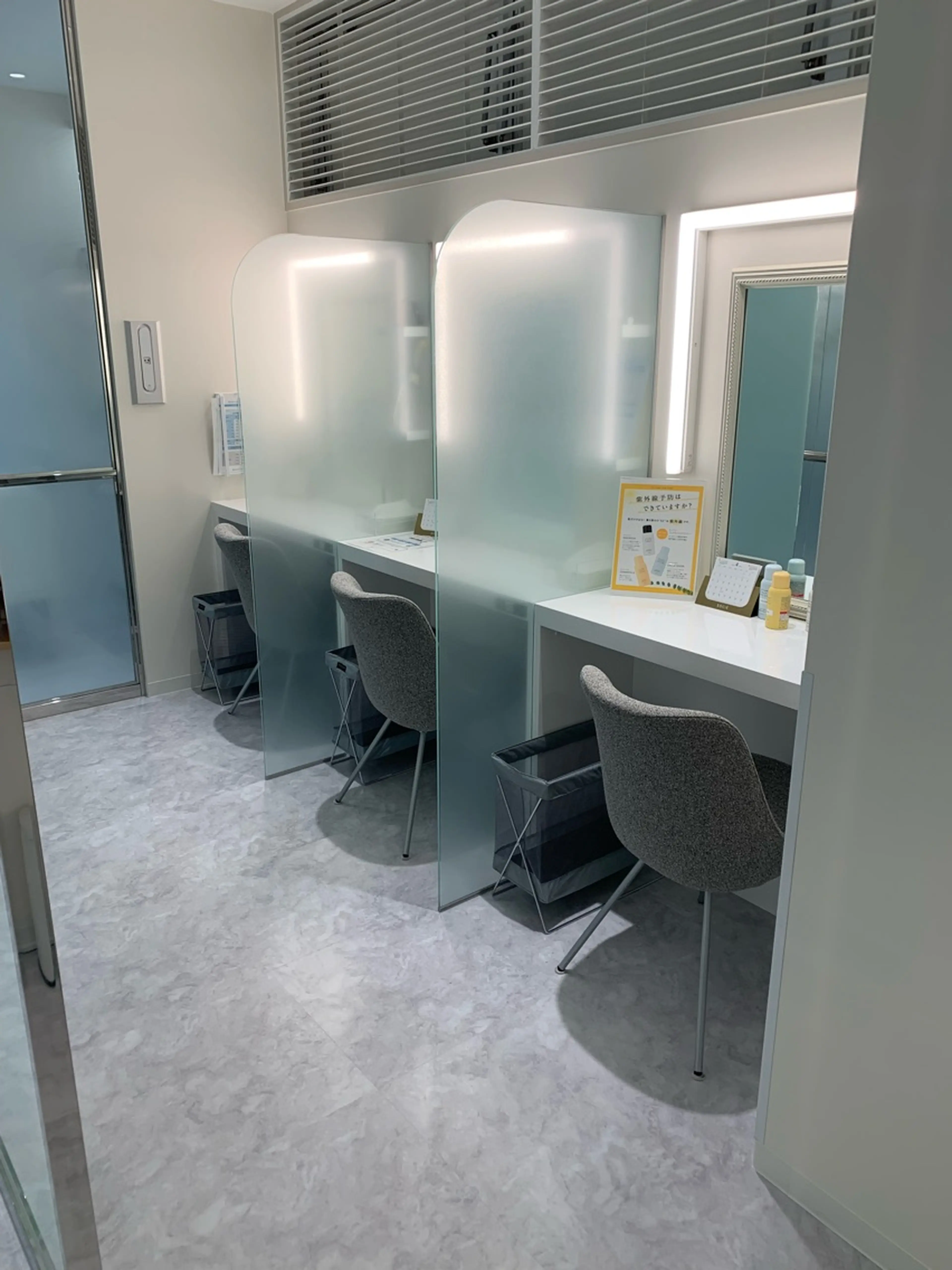 シルエット博多マルイ店の内観・外観3