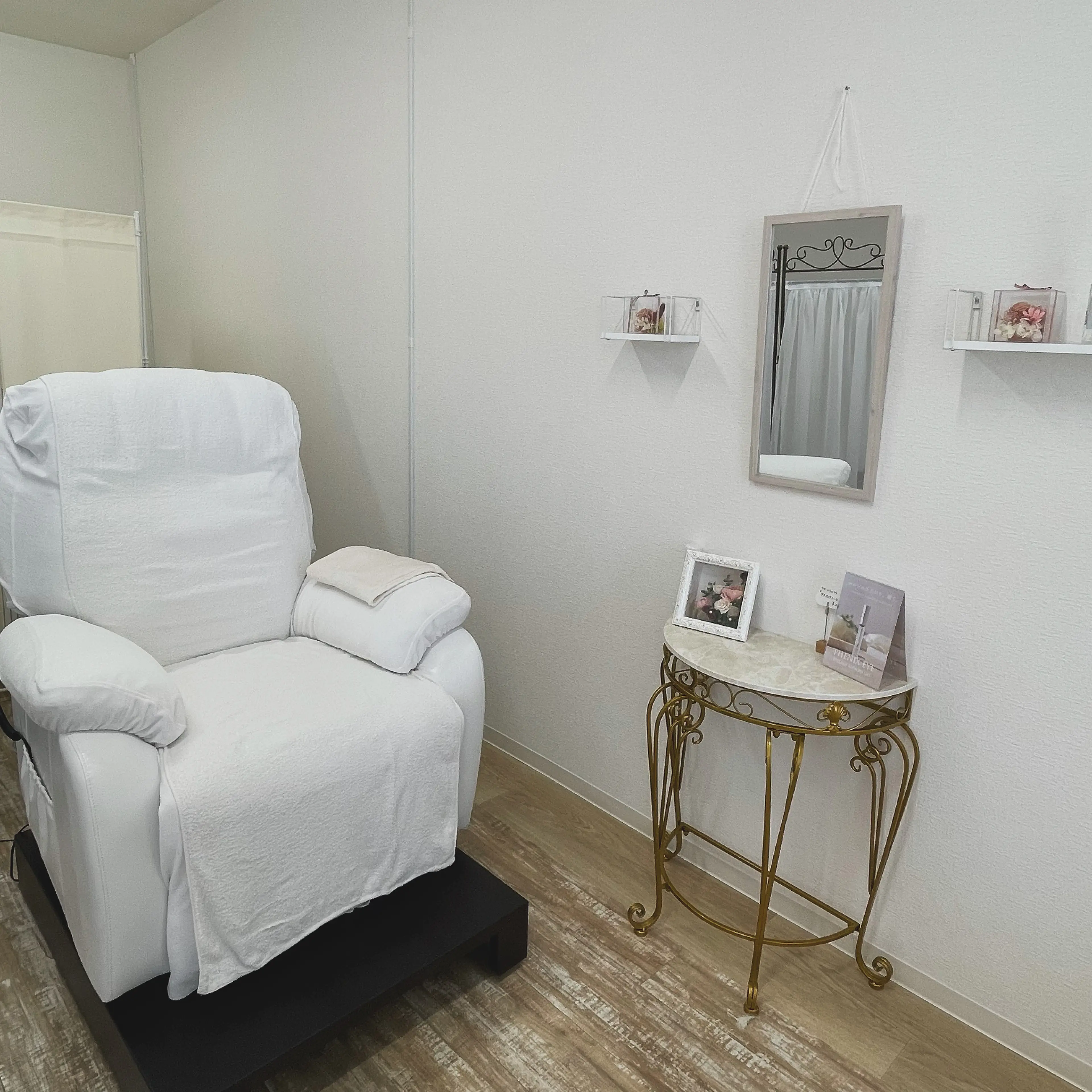 DOLLの内観・外観2