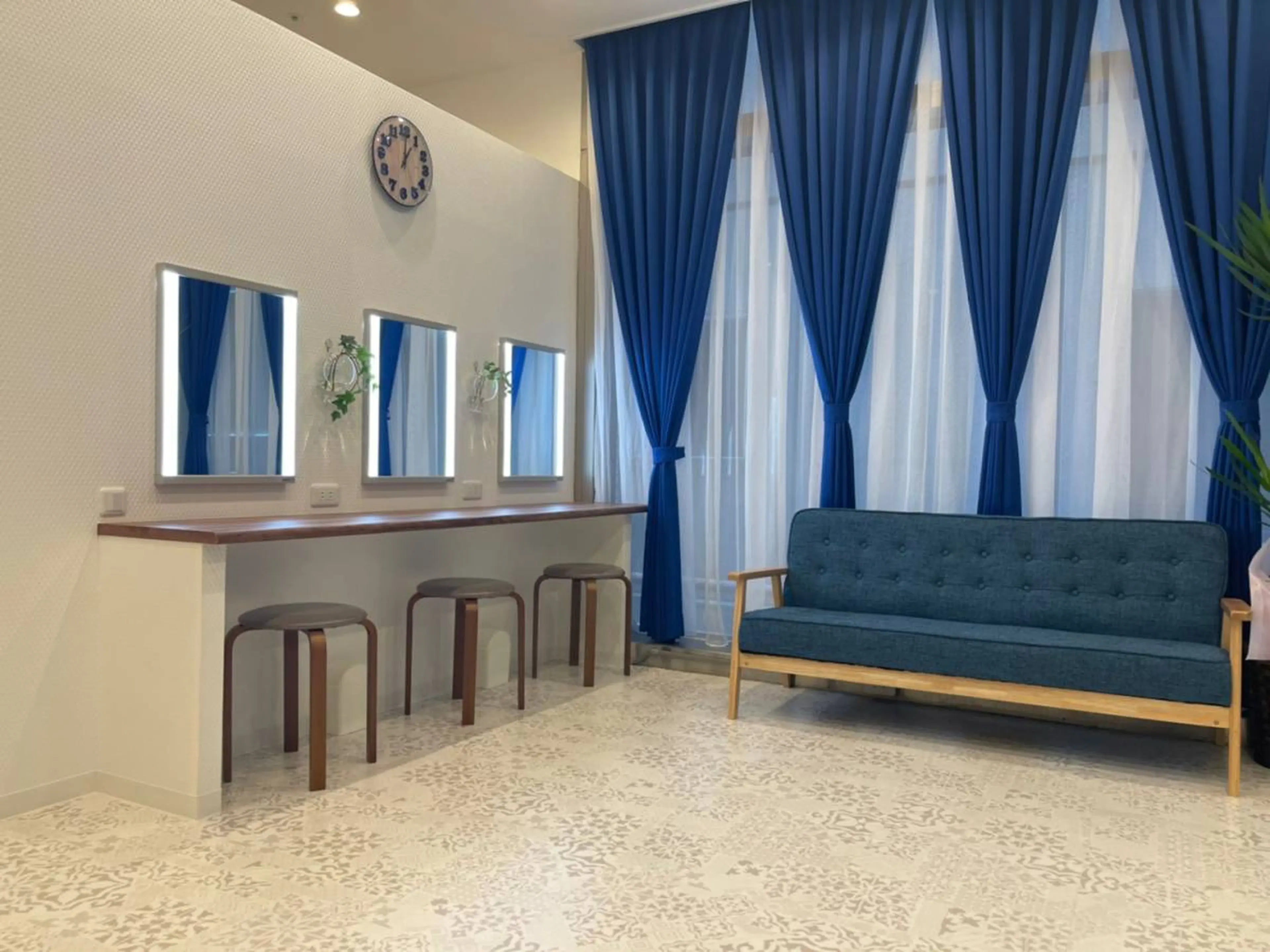 Eye ELSA lash栄店の内観・外観3