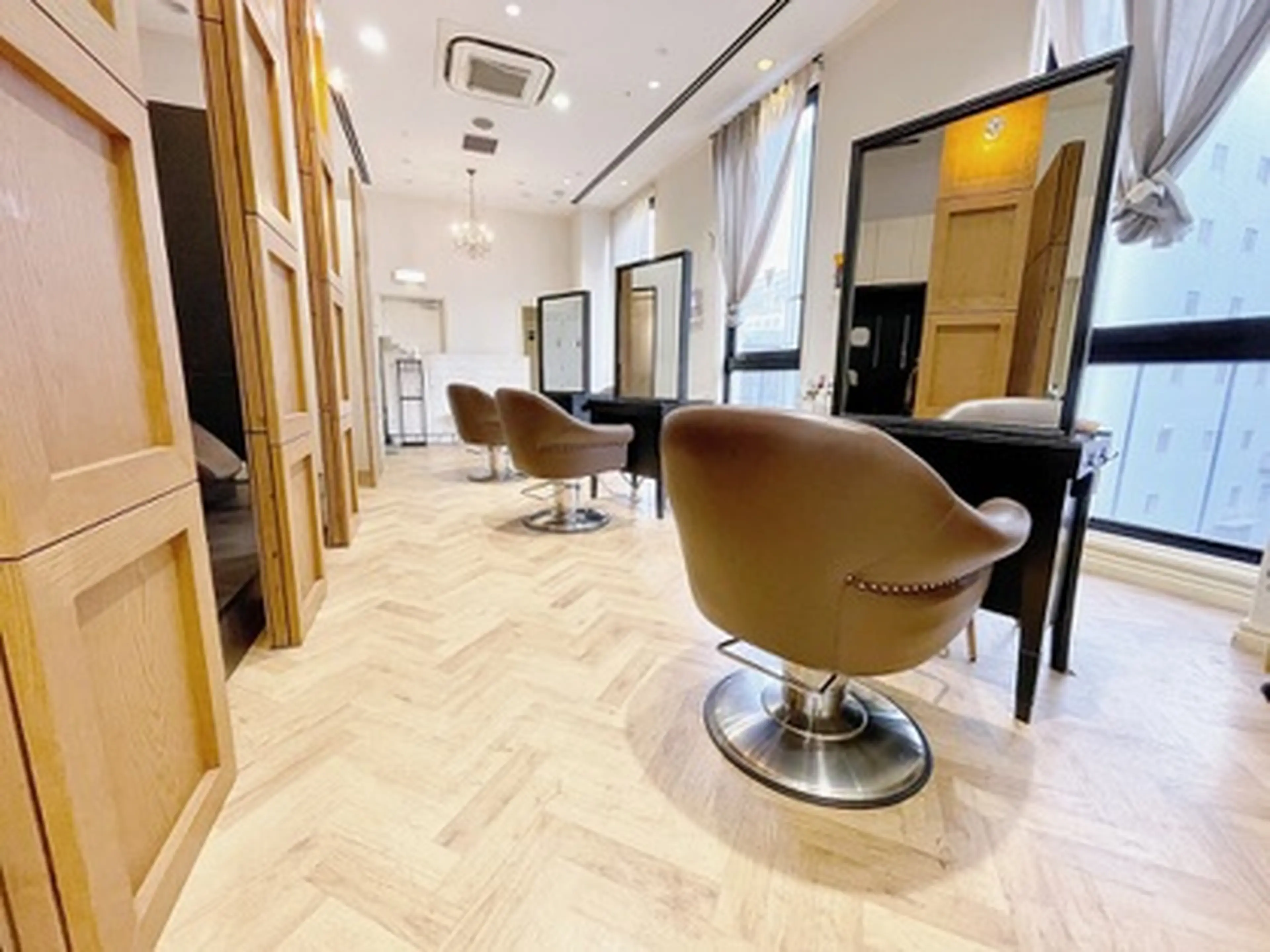 ANCHORの内観・外観2