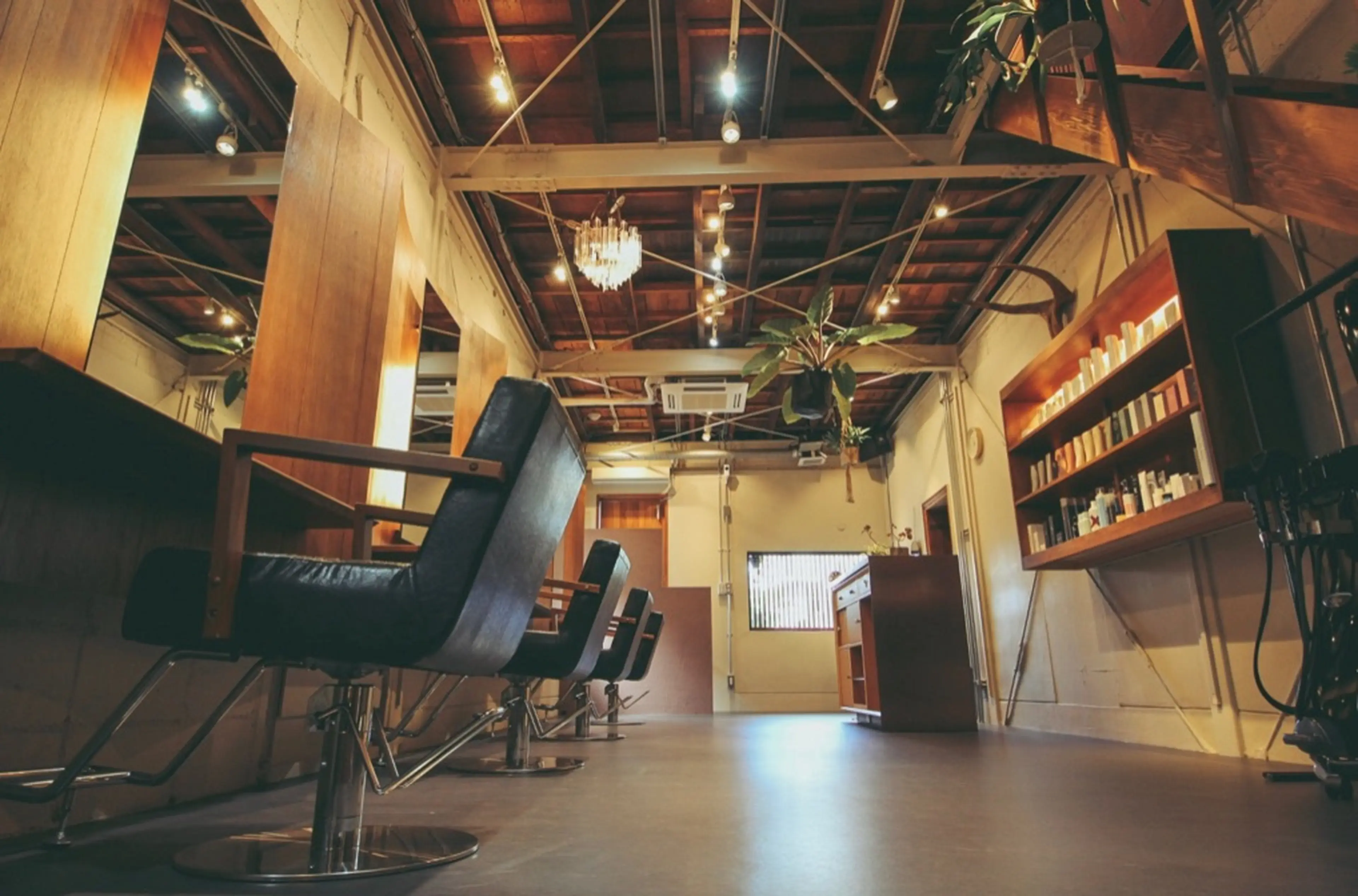 Haulの内観・外観2