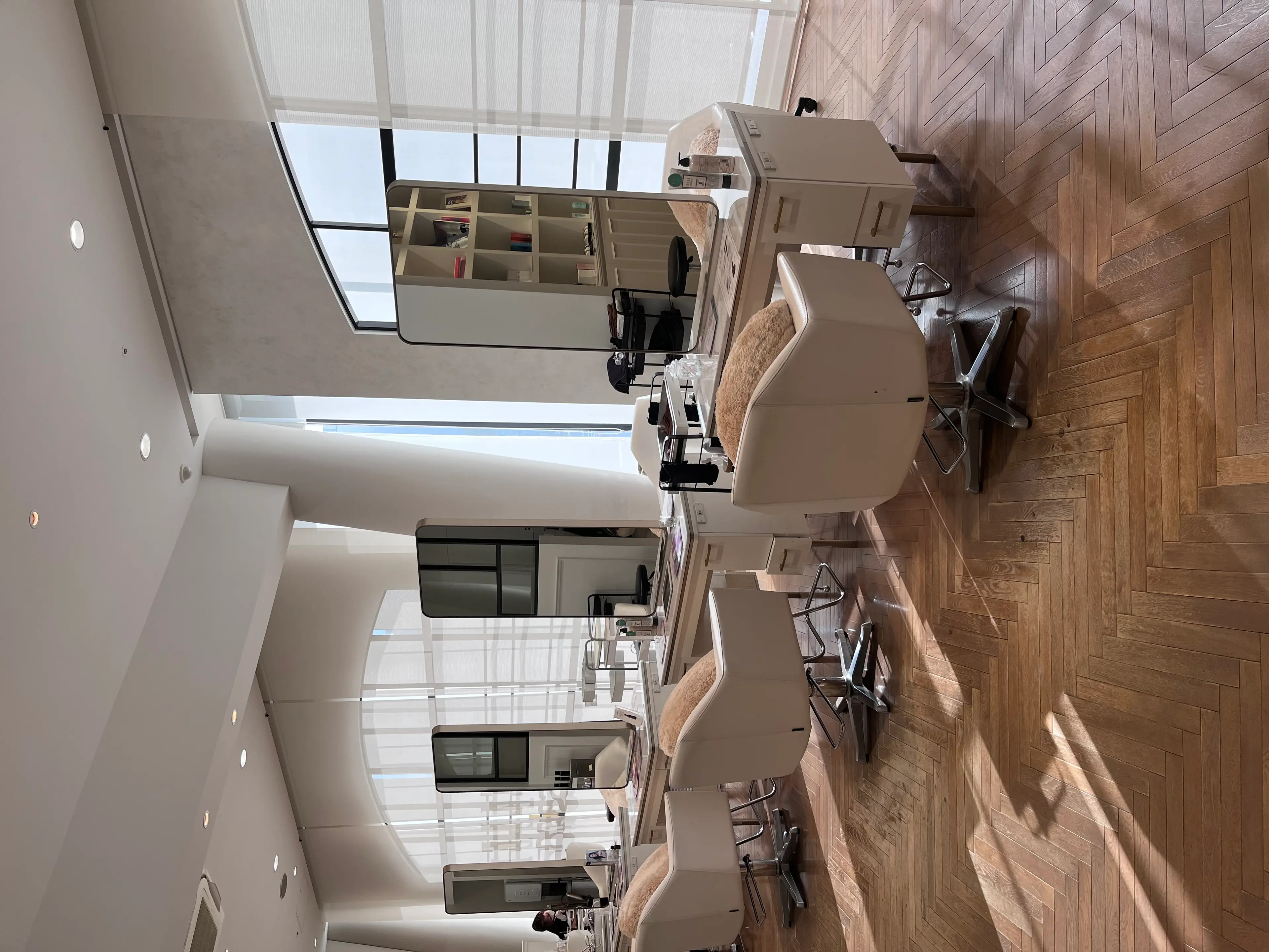 HE:ARTS osakaの内観・外観1