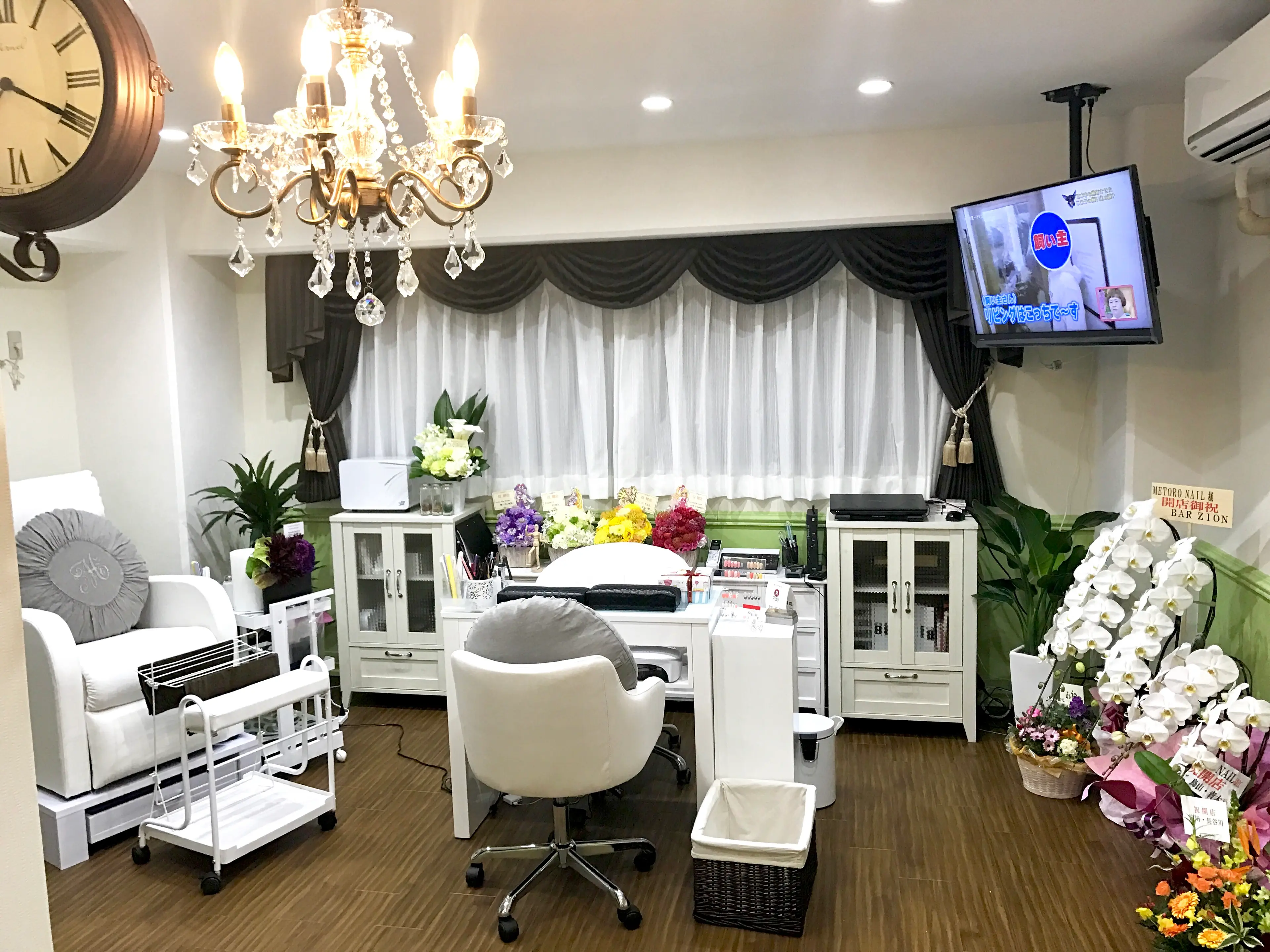 METORO NAILの内観・外観2