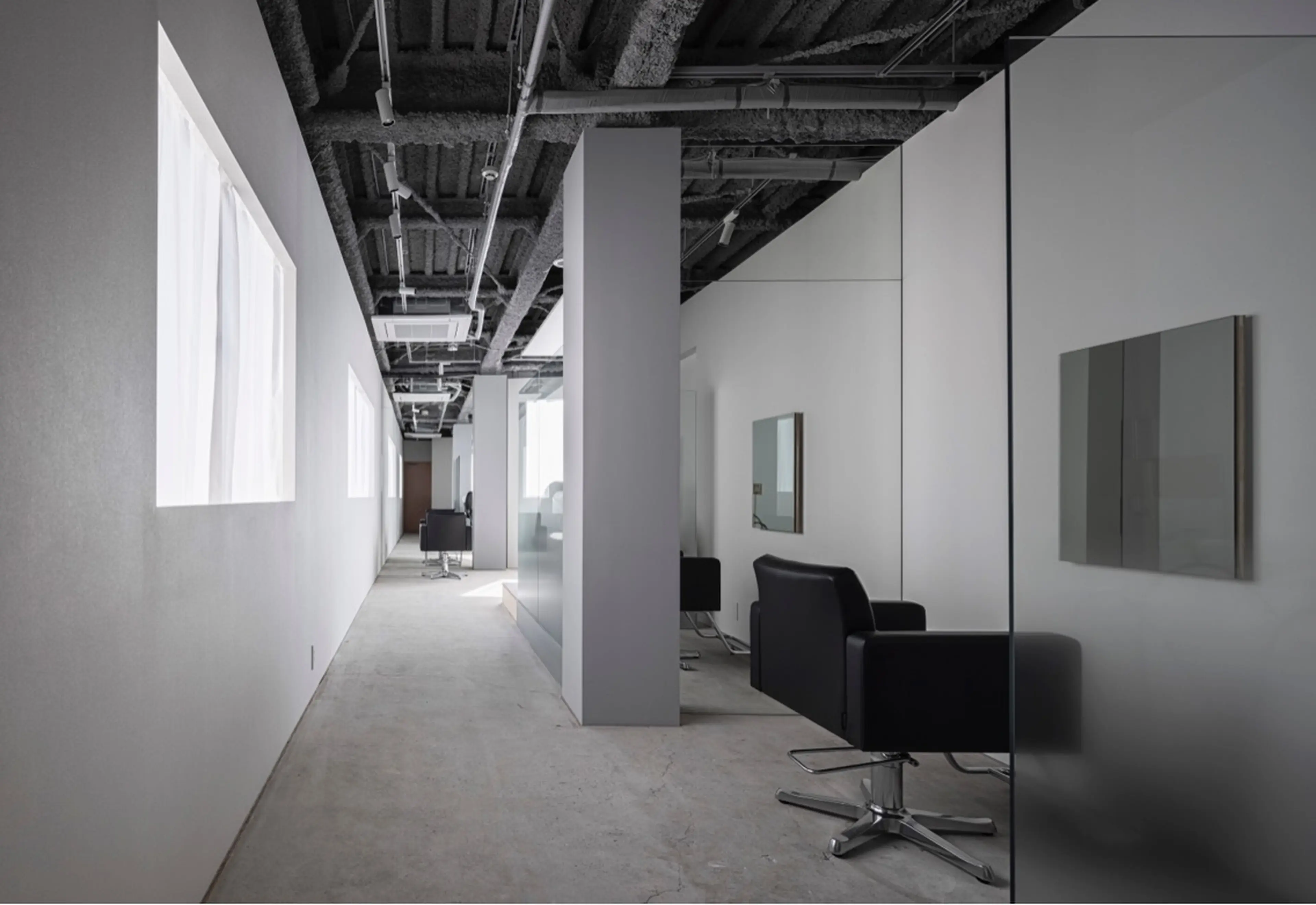 MUKの内観・外観1