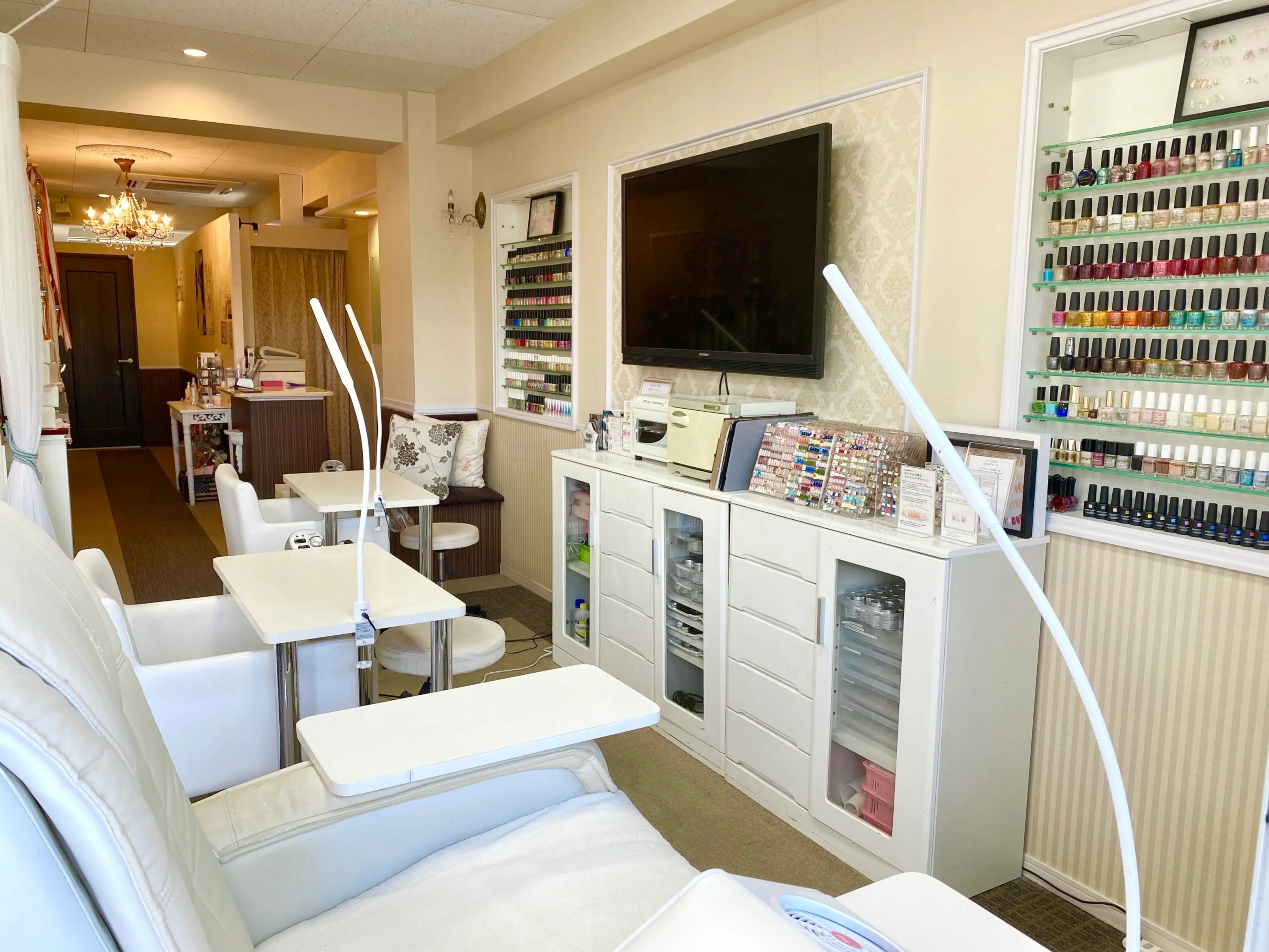 ネイルサロンエトワール目黒店の内観・外観2