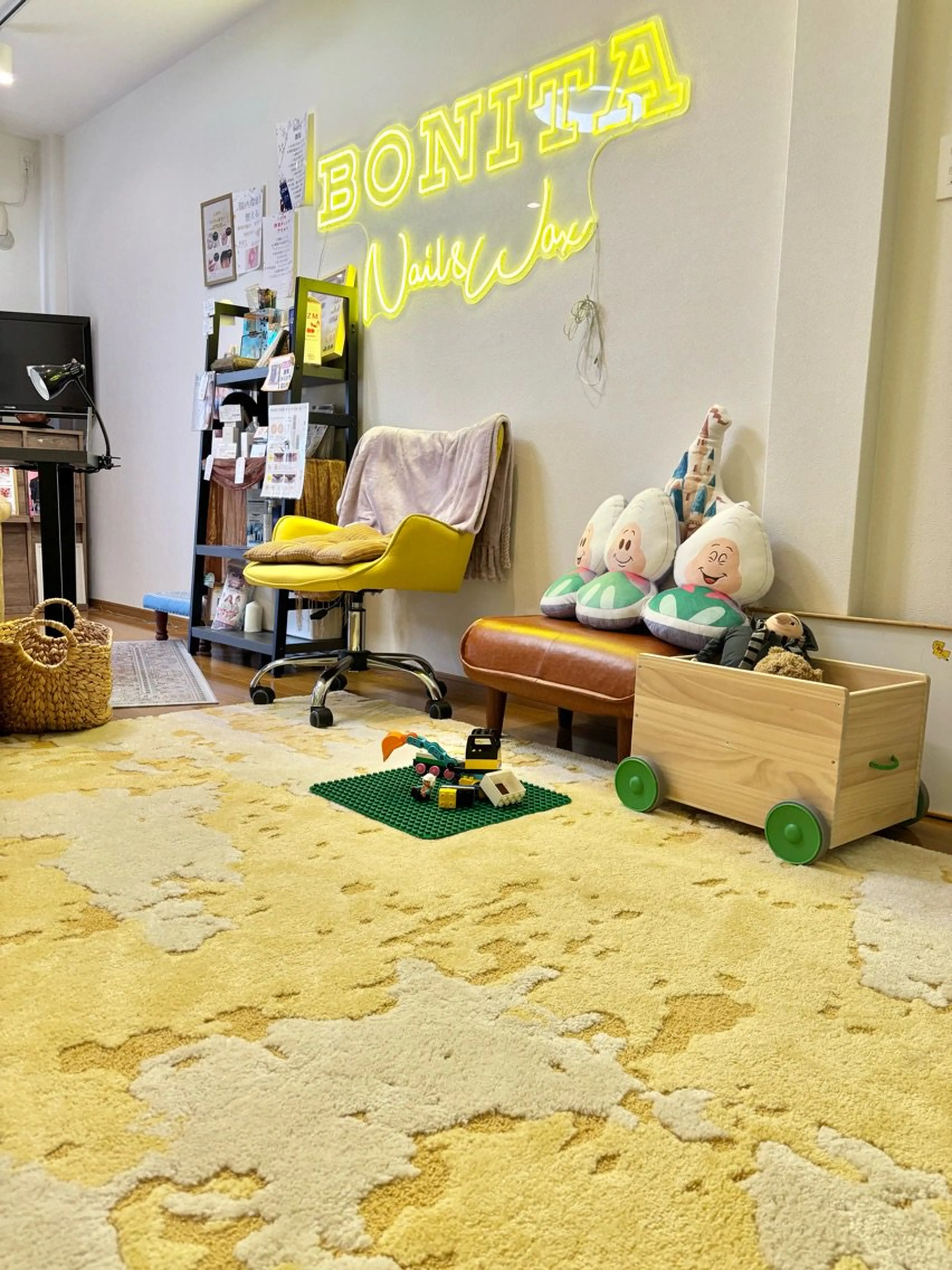 BONITA  wax+flash &nailの内観・外観2