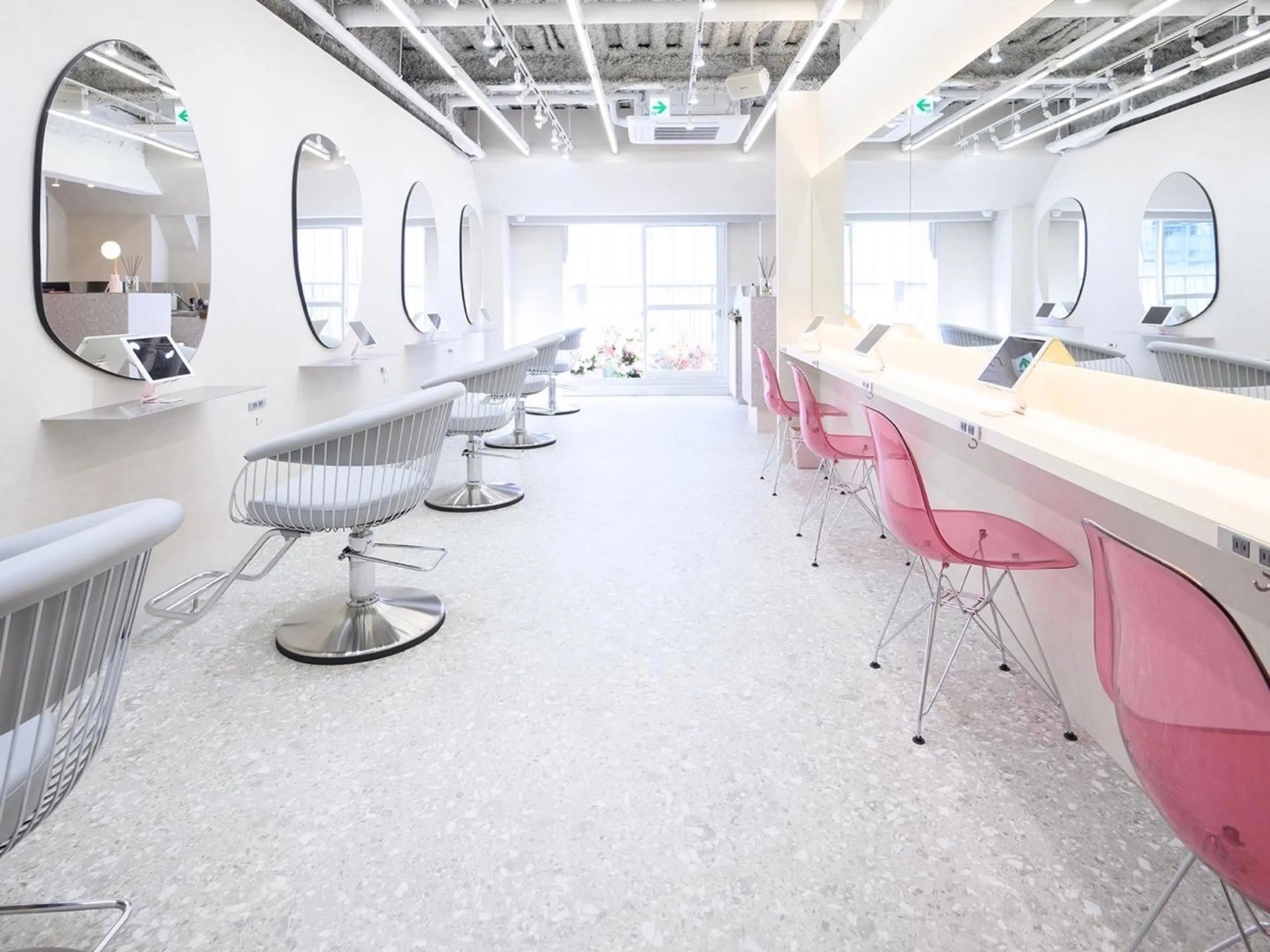 LARMEの内観・外観1