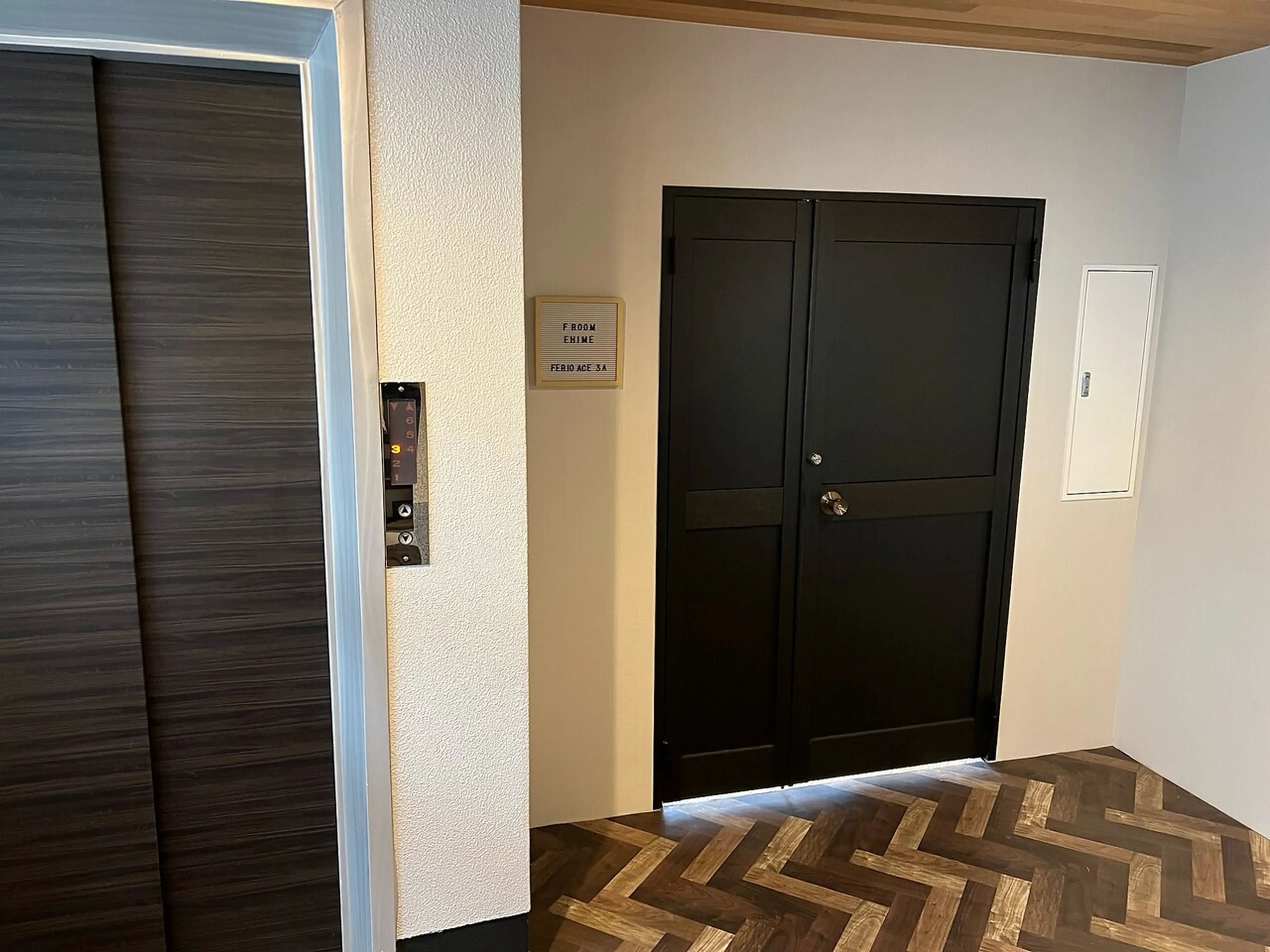 F room ehimeの内観・外観2