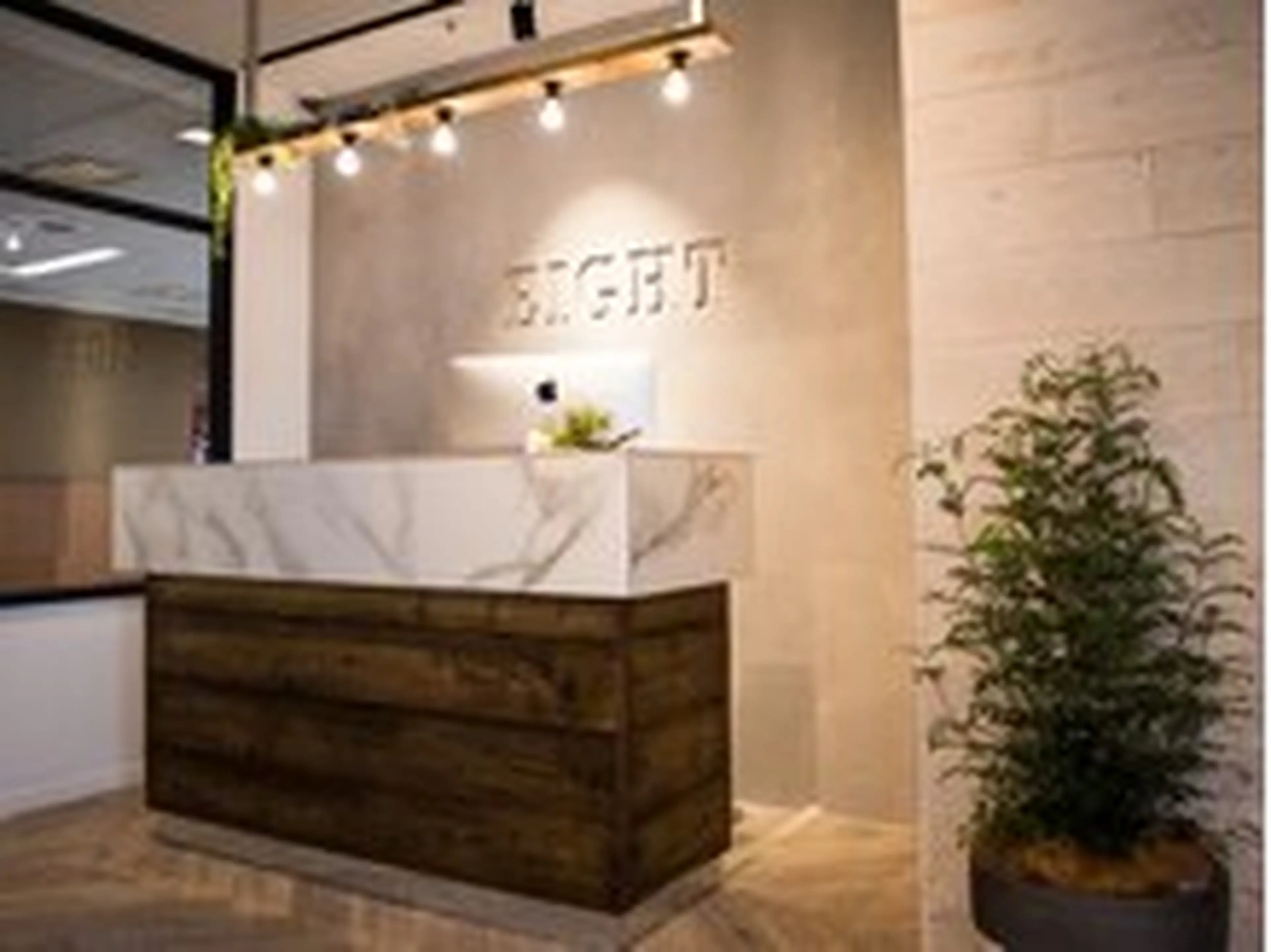 EIGHT上尾の内観・外観2