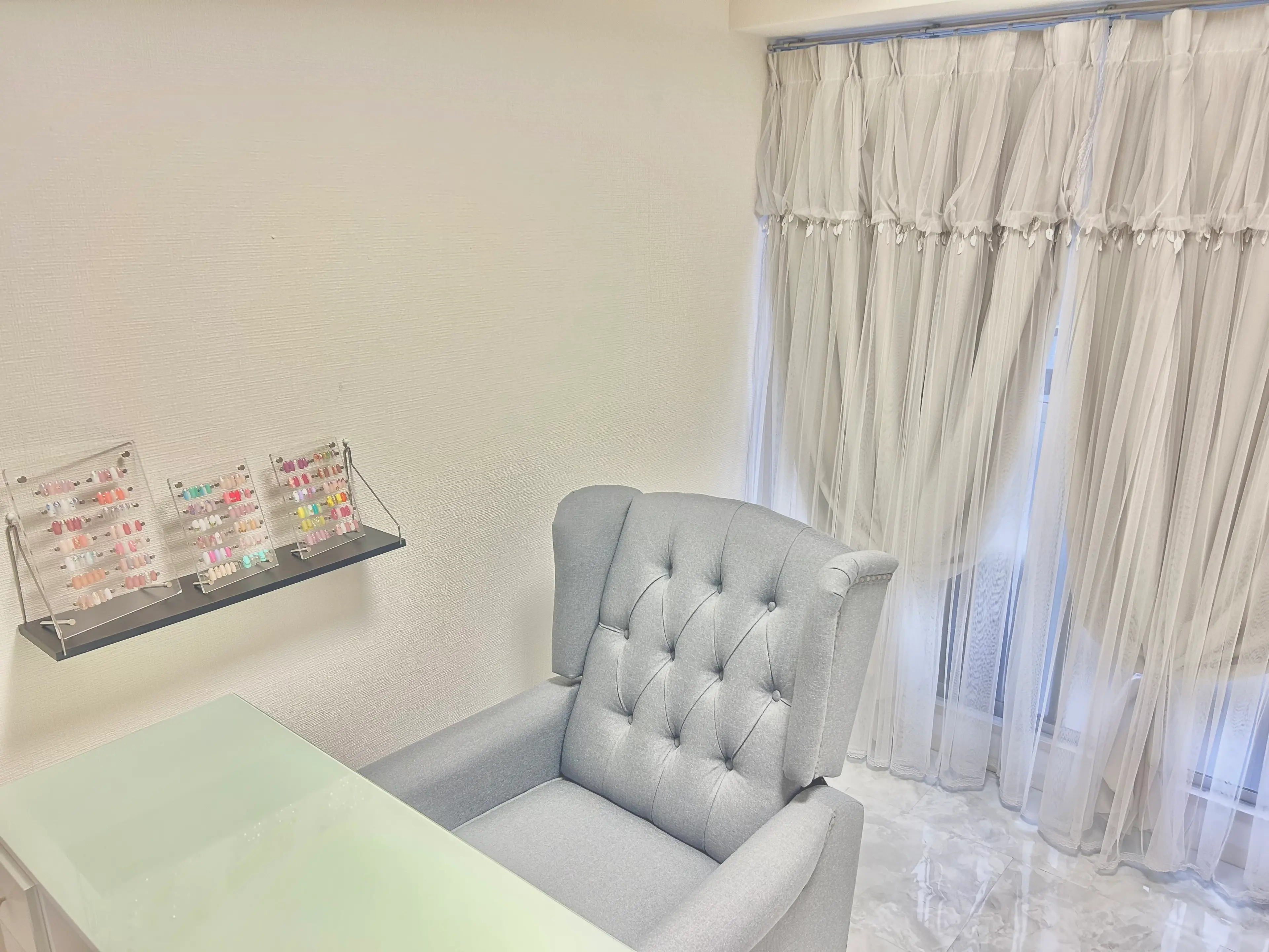 Nailsalon Aileの内観・外観1