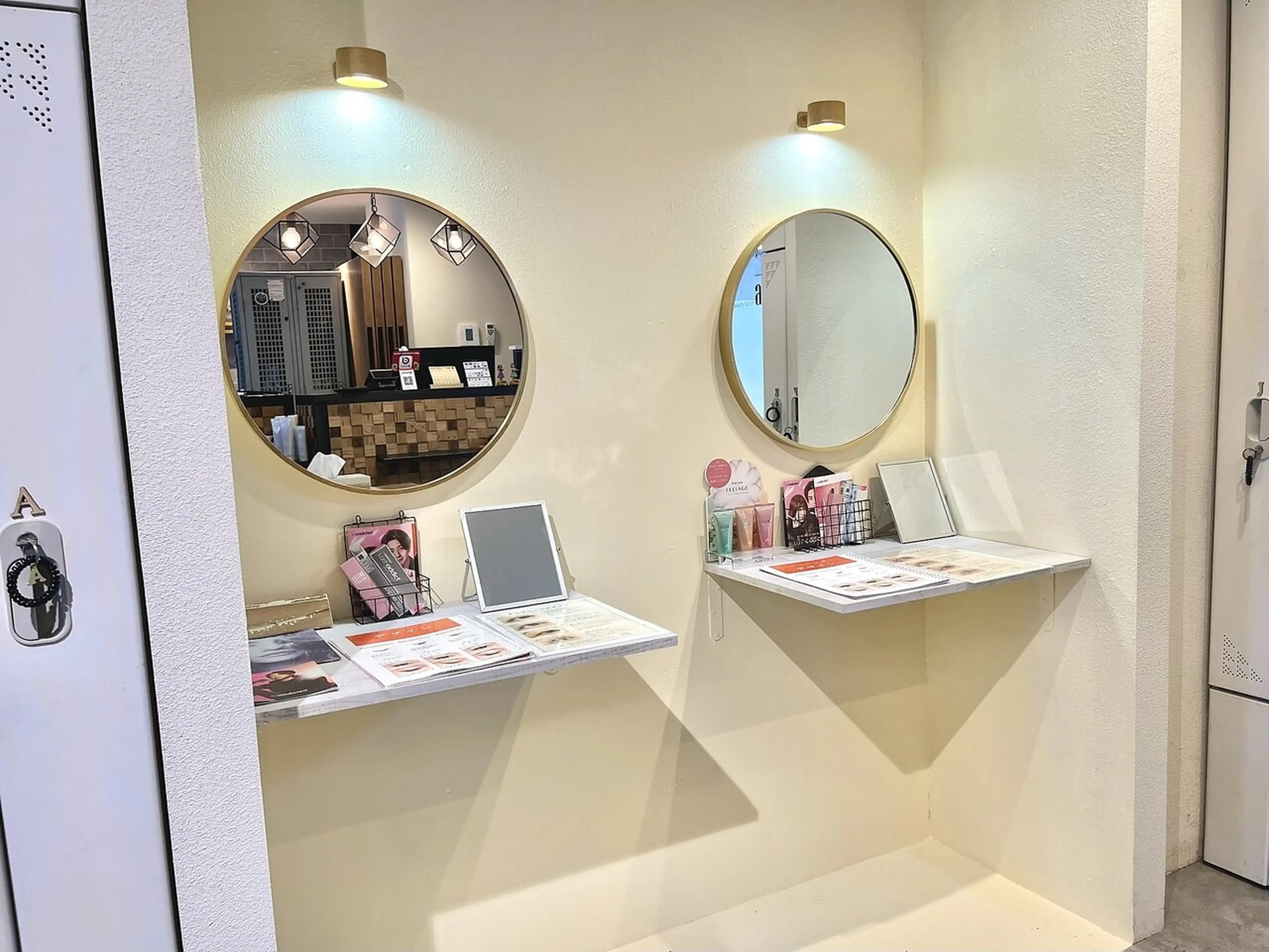 Beauty Salon   ahuの内観・外観1