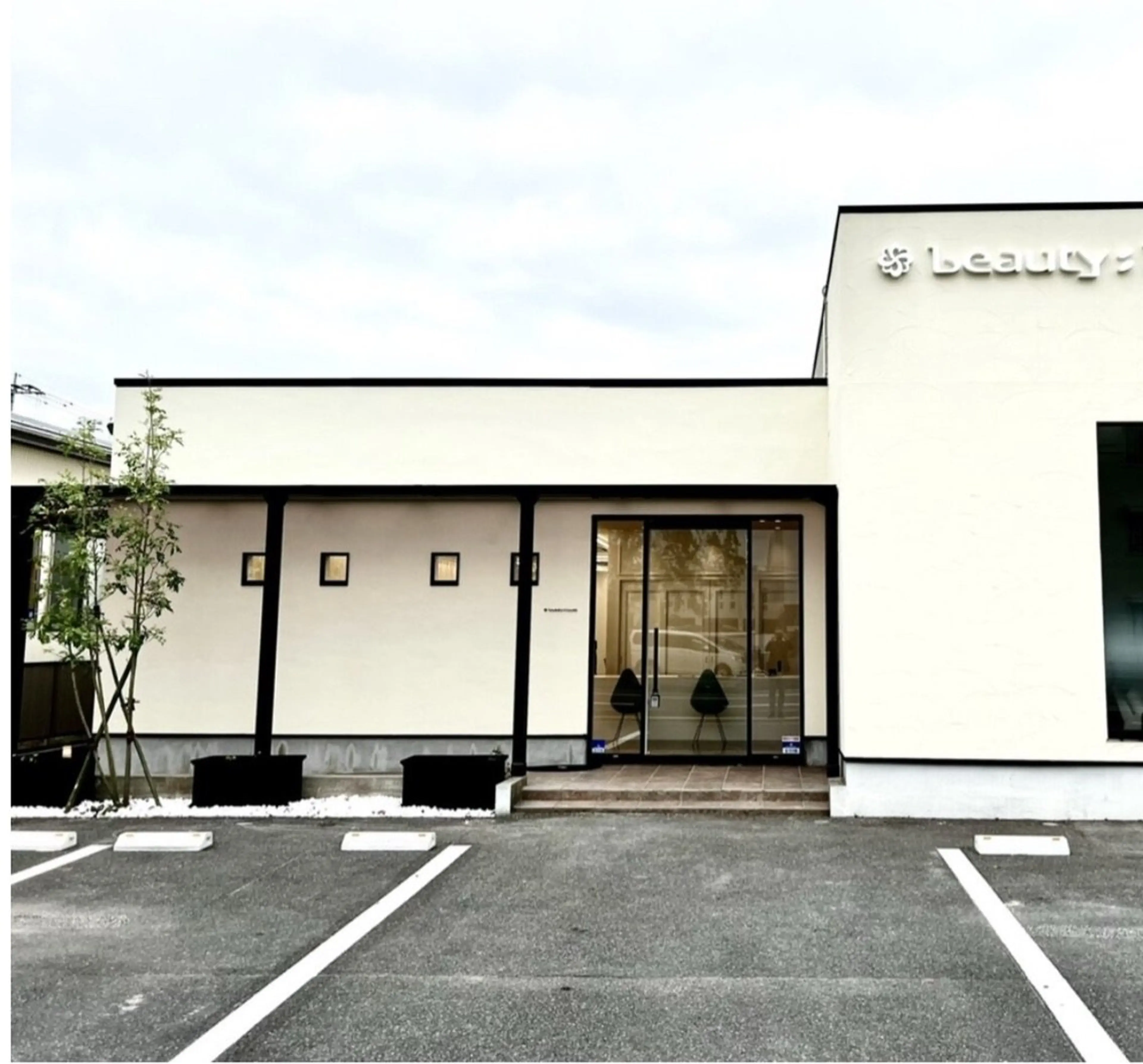 beauty:beast佐賀店の内観・外観1