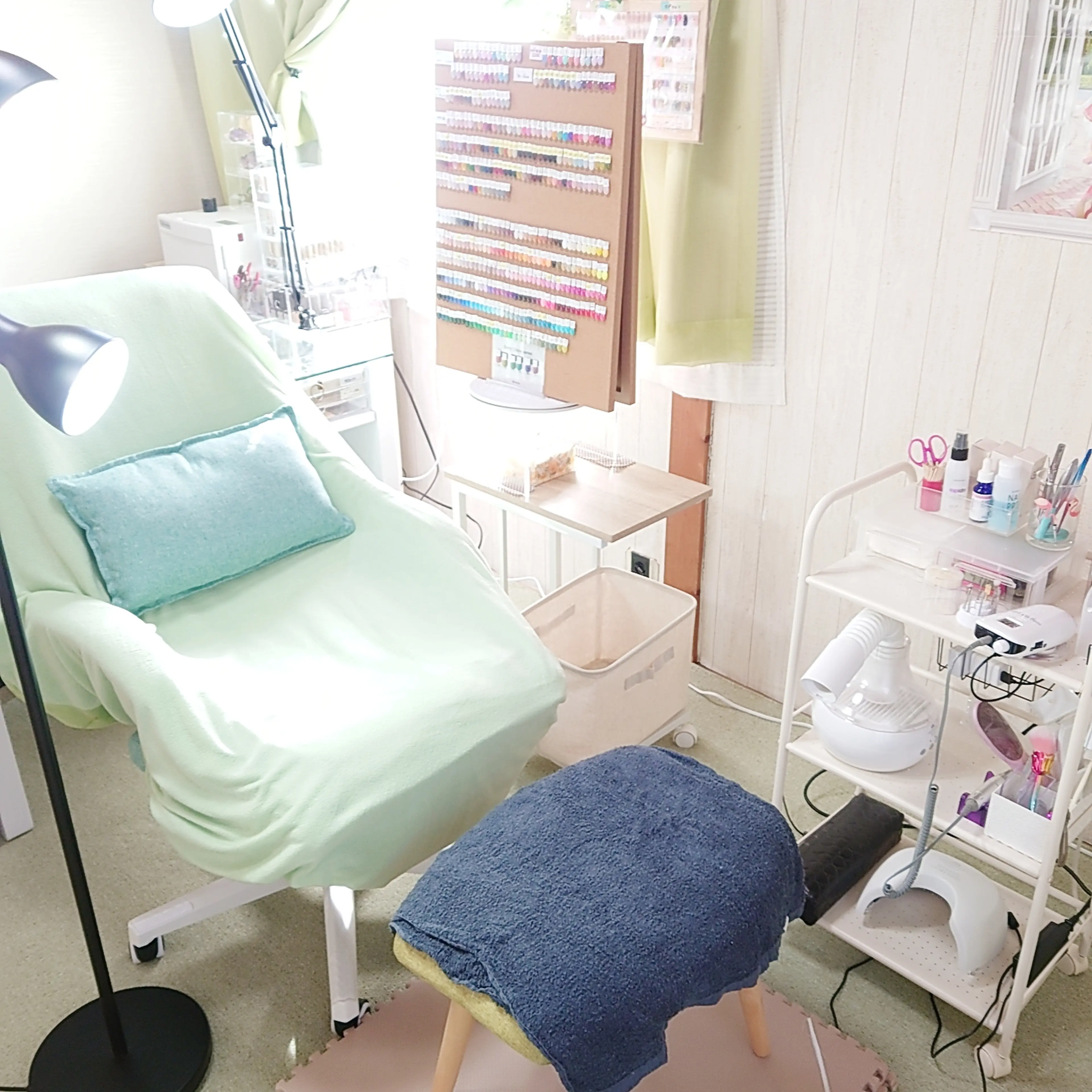 Nail room "S"の内観・外観2