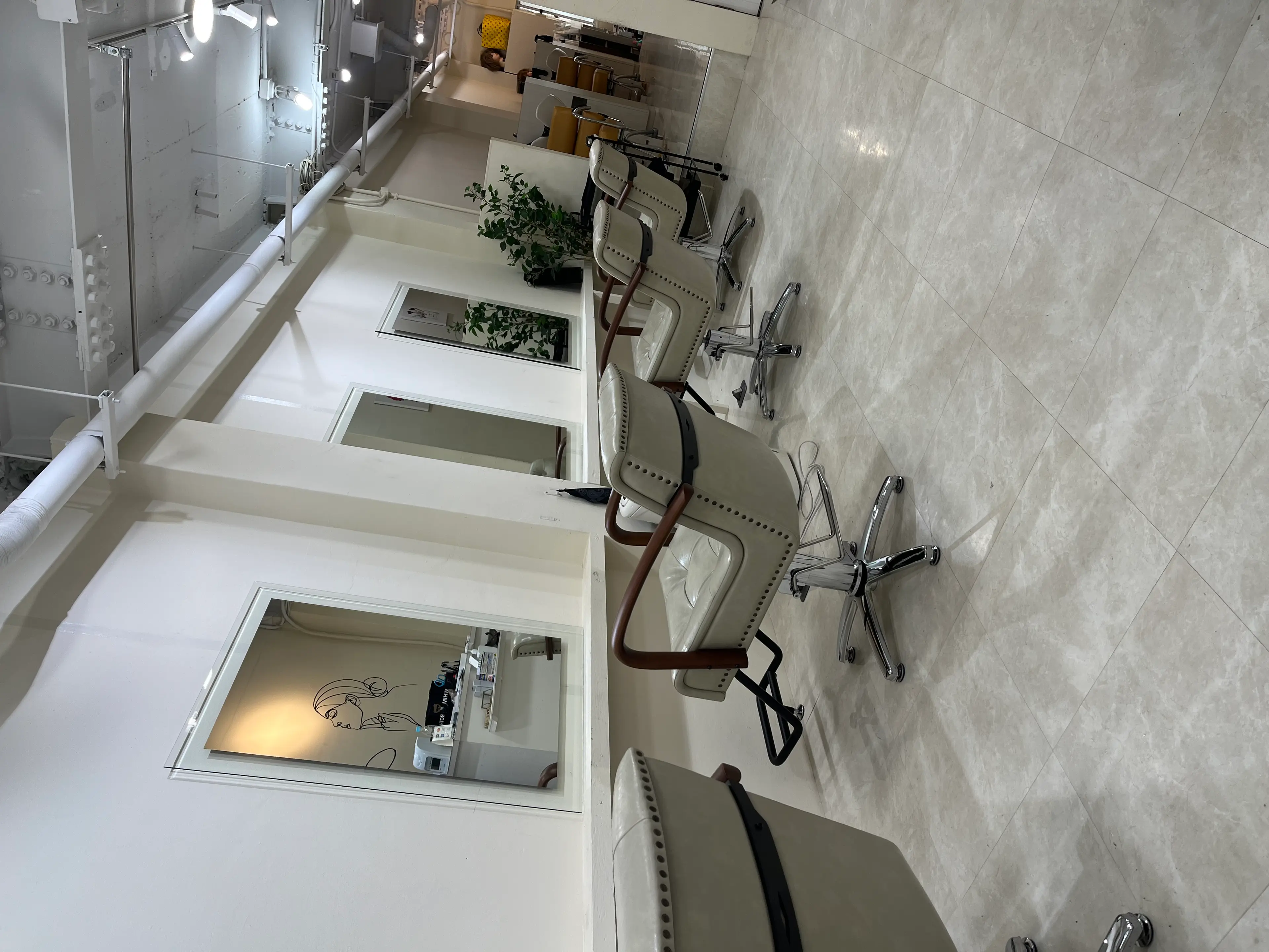 CARINA PRIVATE SALON《カリーナ》の内観・外観1