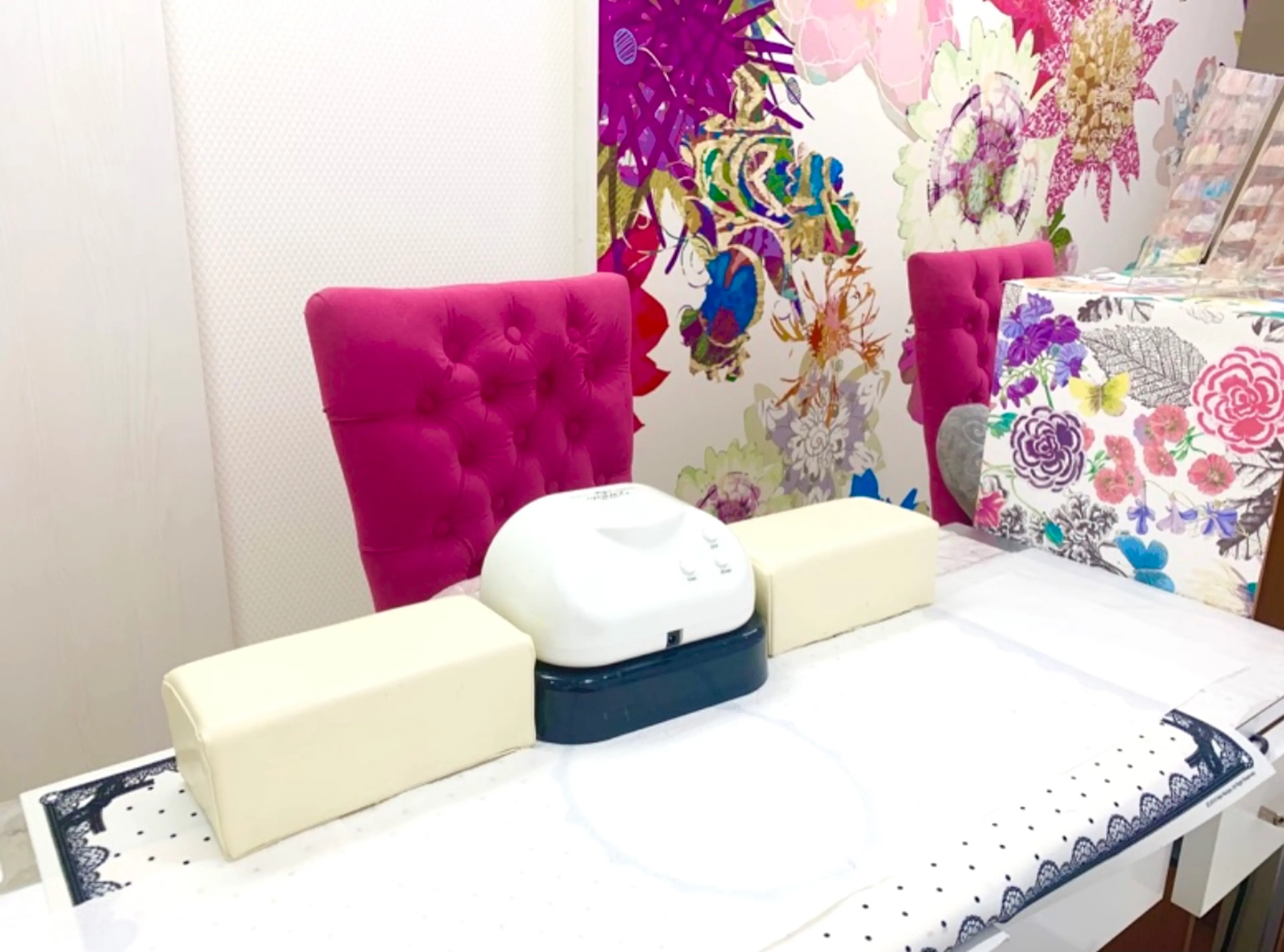 ピュアネイル&オンディーヌの内観・外観1