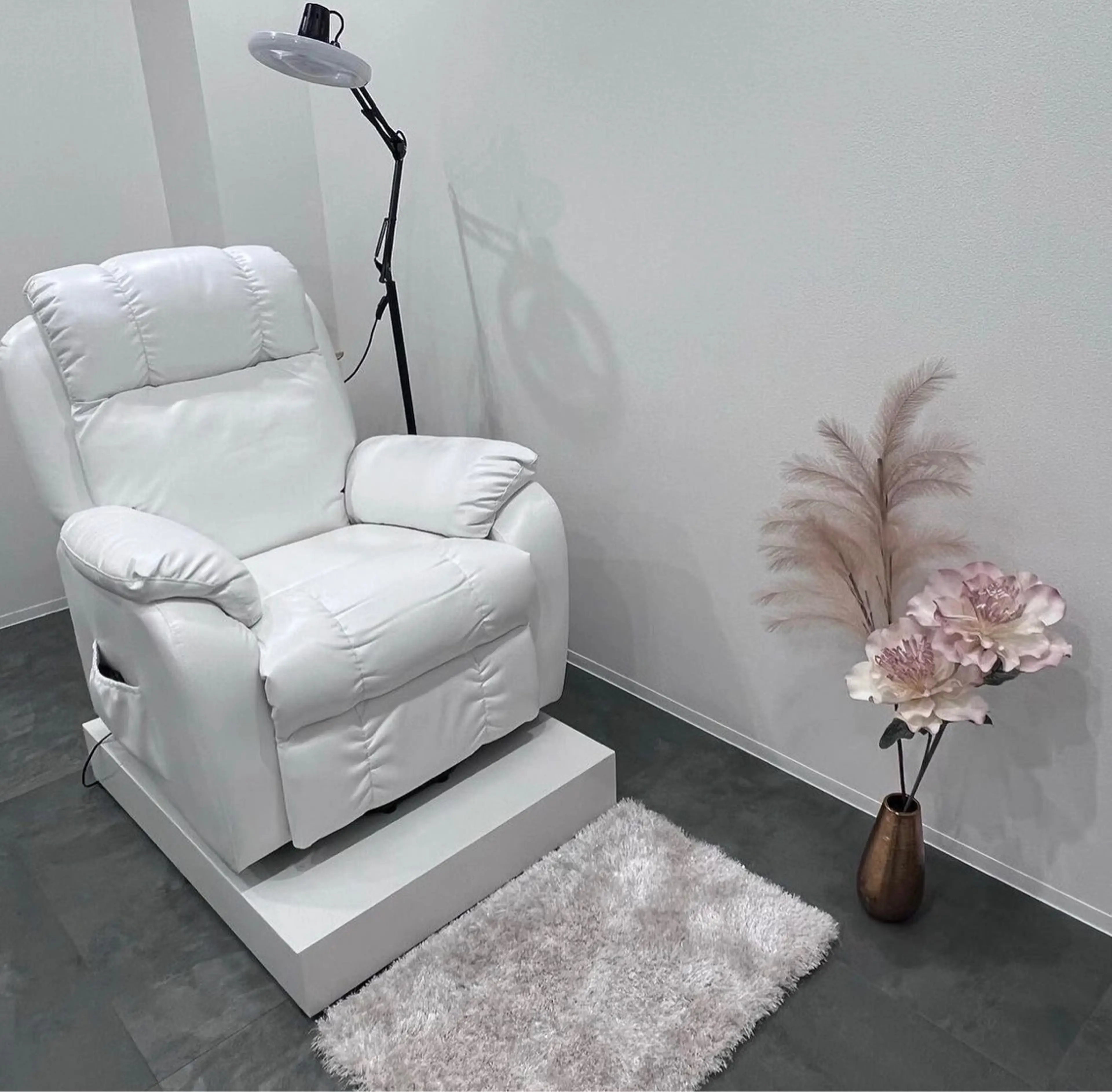 Rill eyelash & eyebrowの内観・外観1