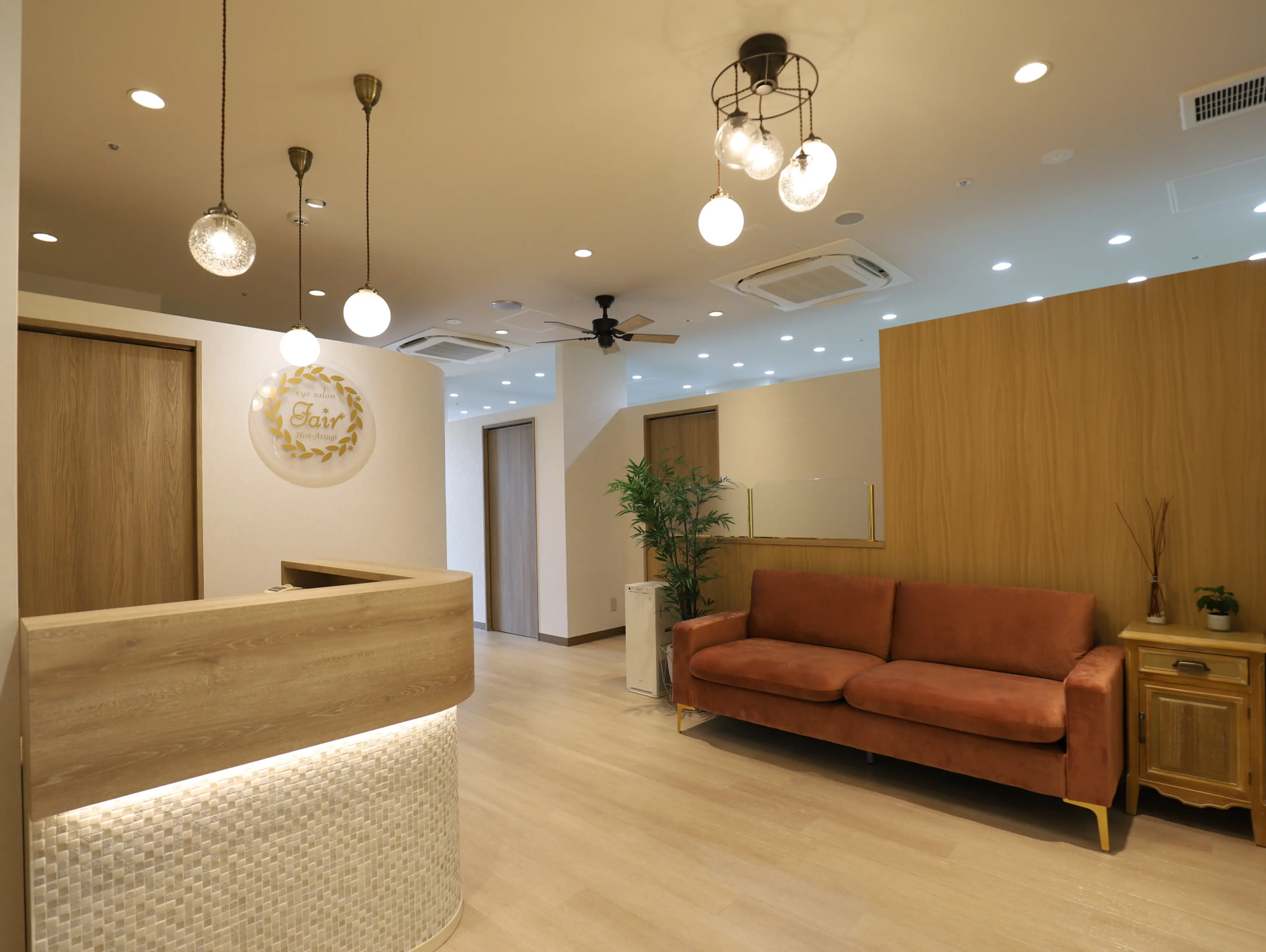 アイサロンフェア本厚木店の内観・外観2