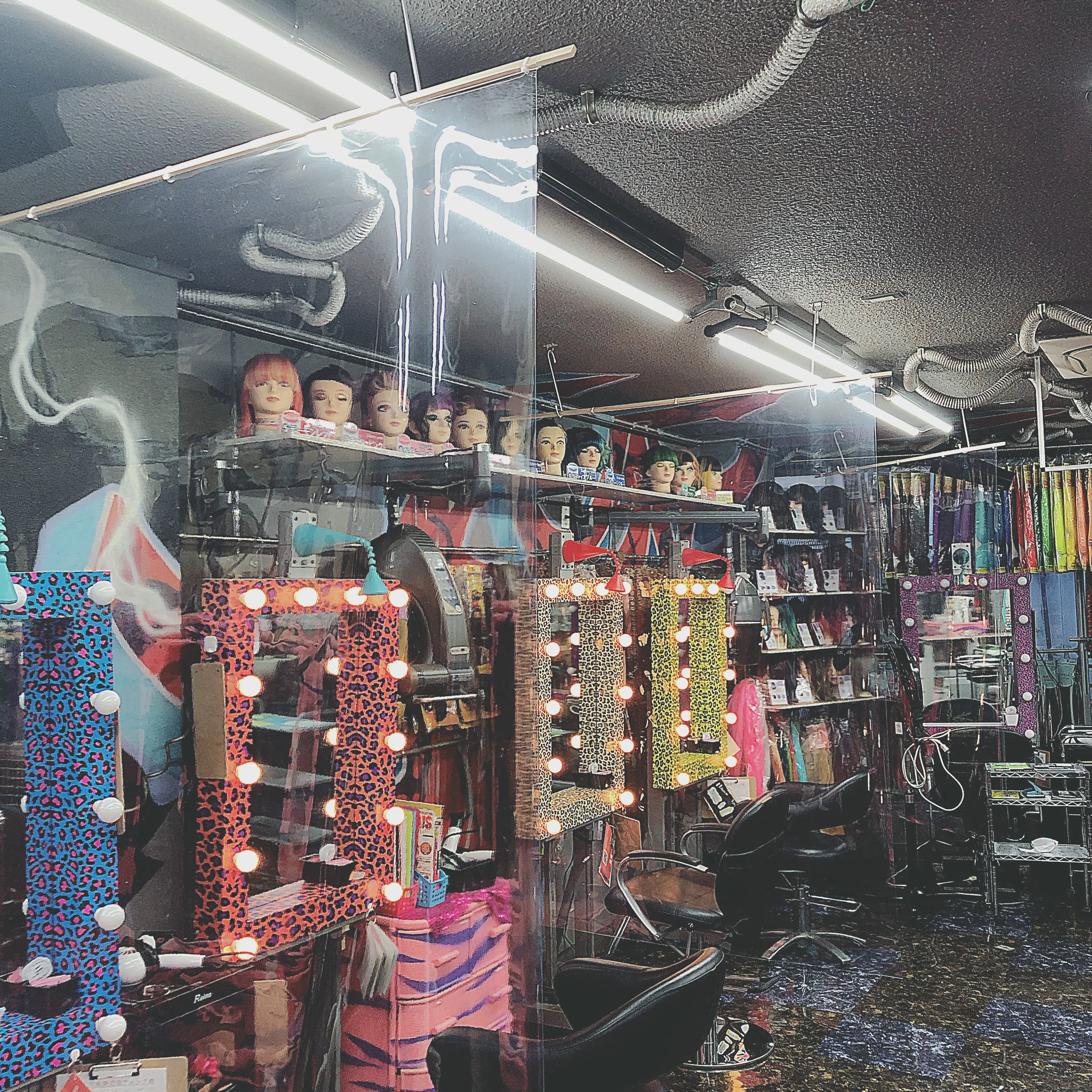 クリップジョイントゴッドの内観・外観1