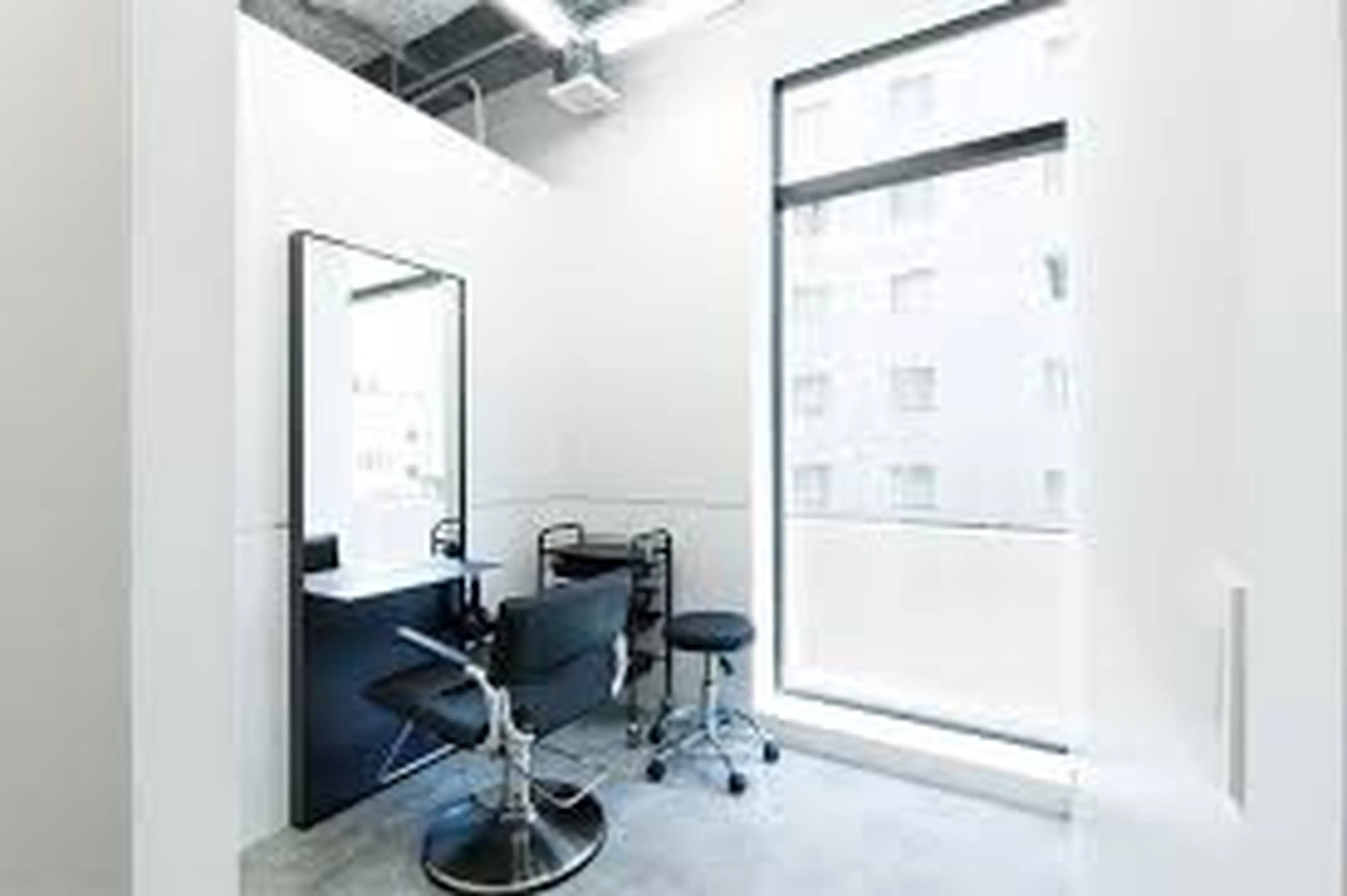 GO TODAY SHAiRE SALON銀座Arc店の内観・外観2