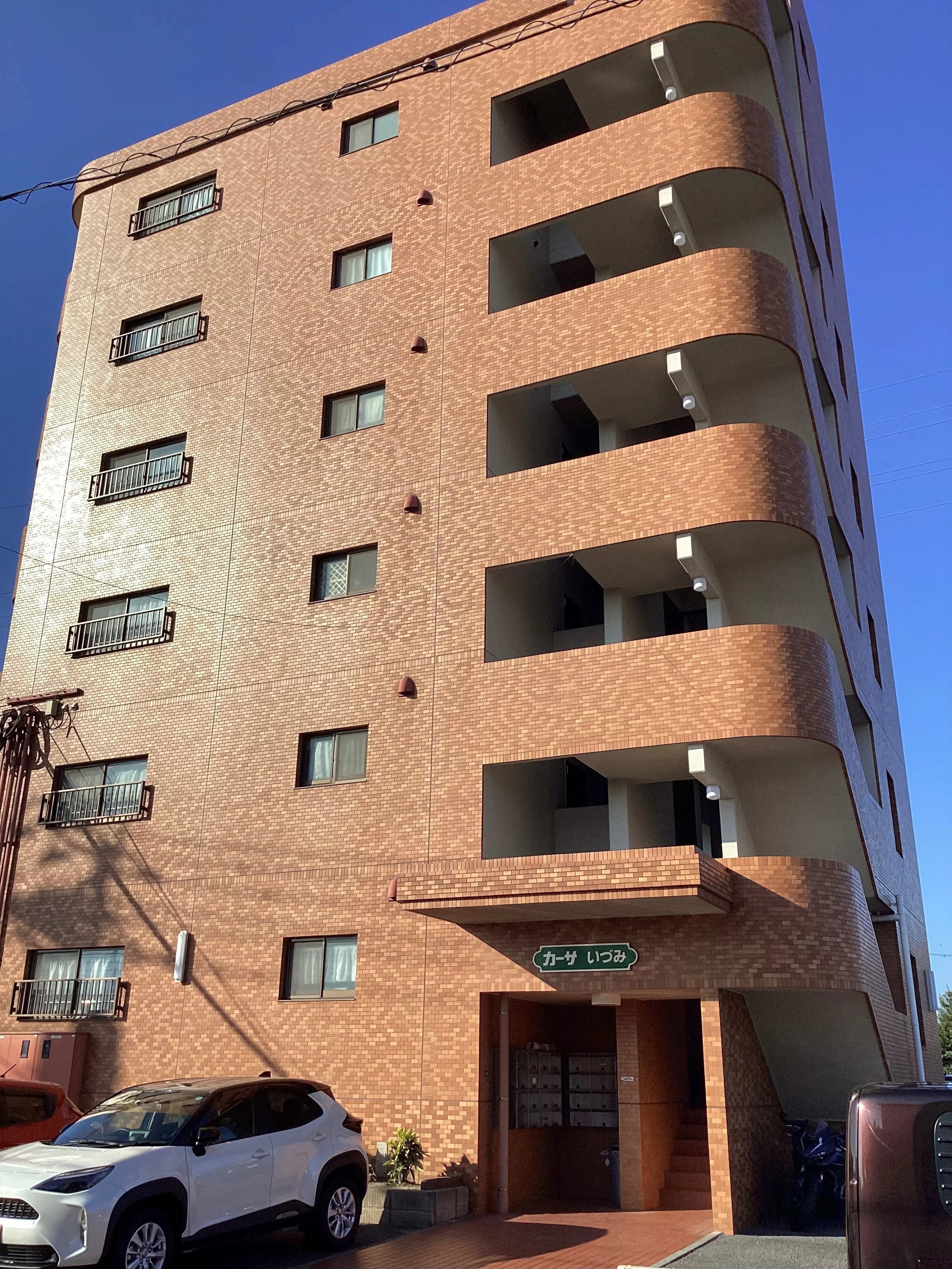 カメレオンネイルの内観・外観1