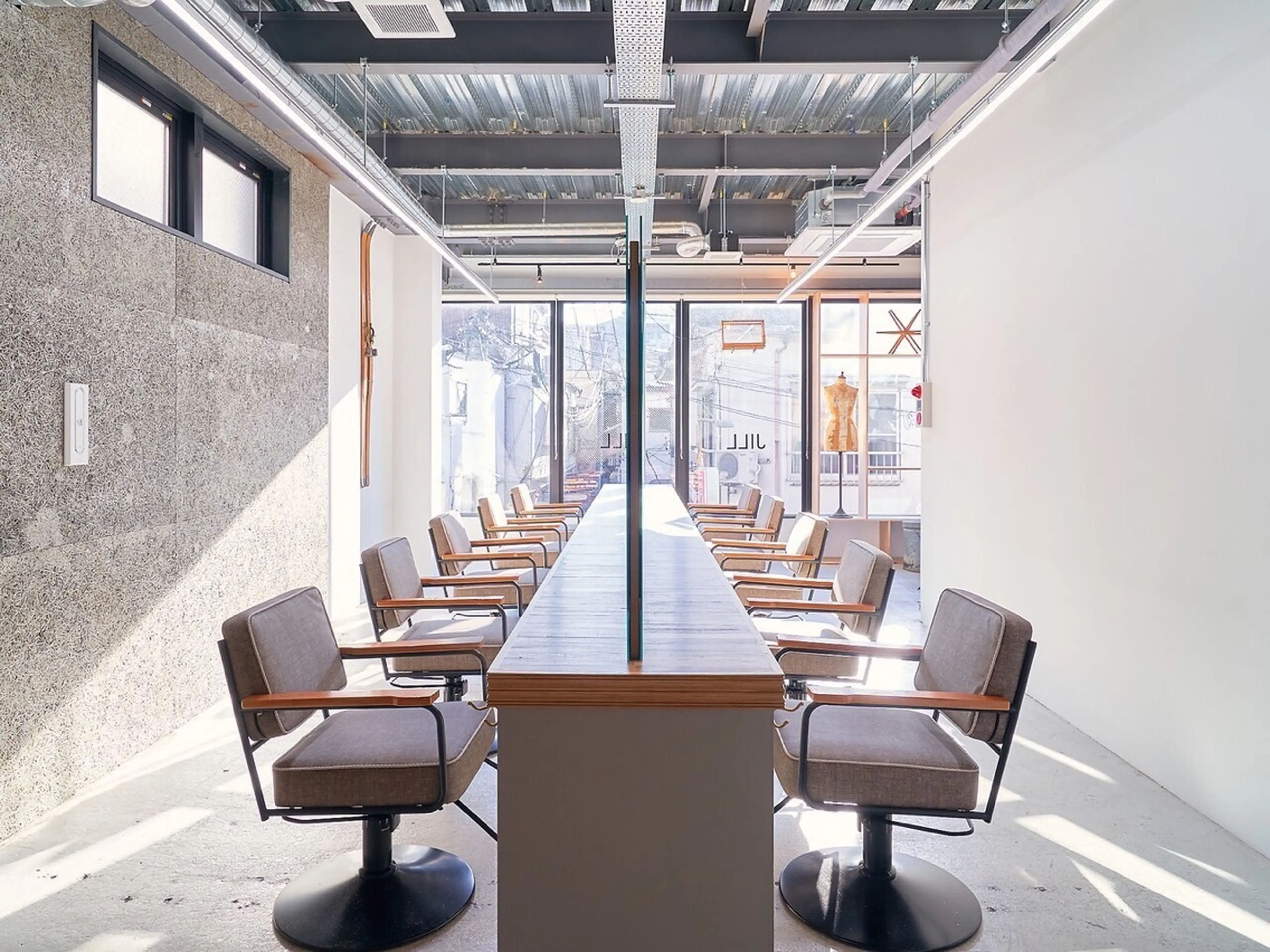 JILL北千住店の内観・外観1