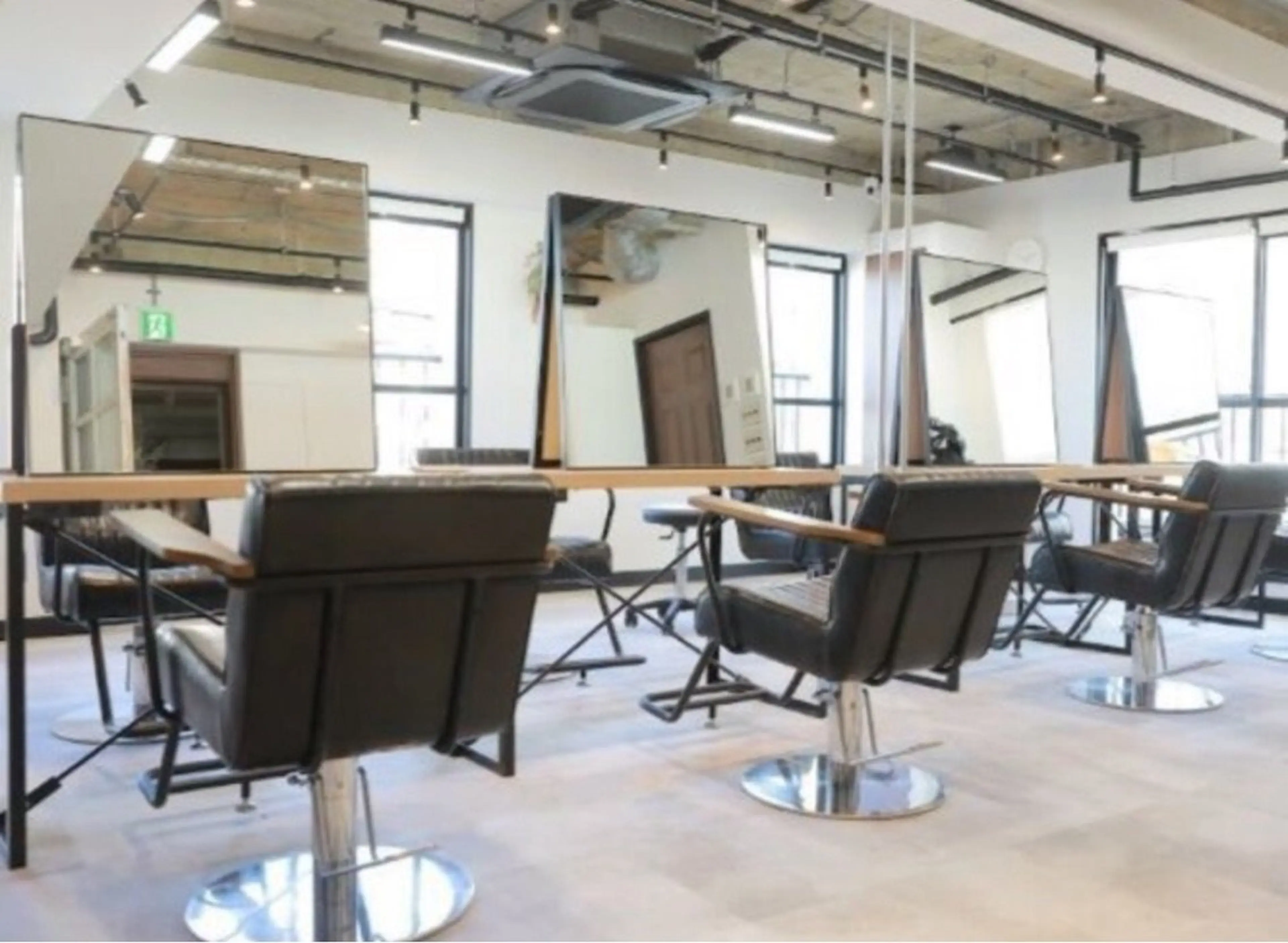 IHHIの内観・外観2