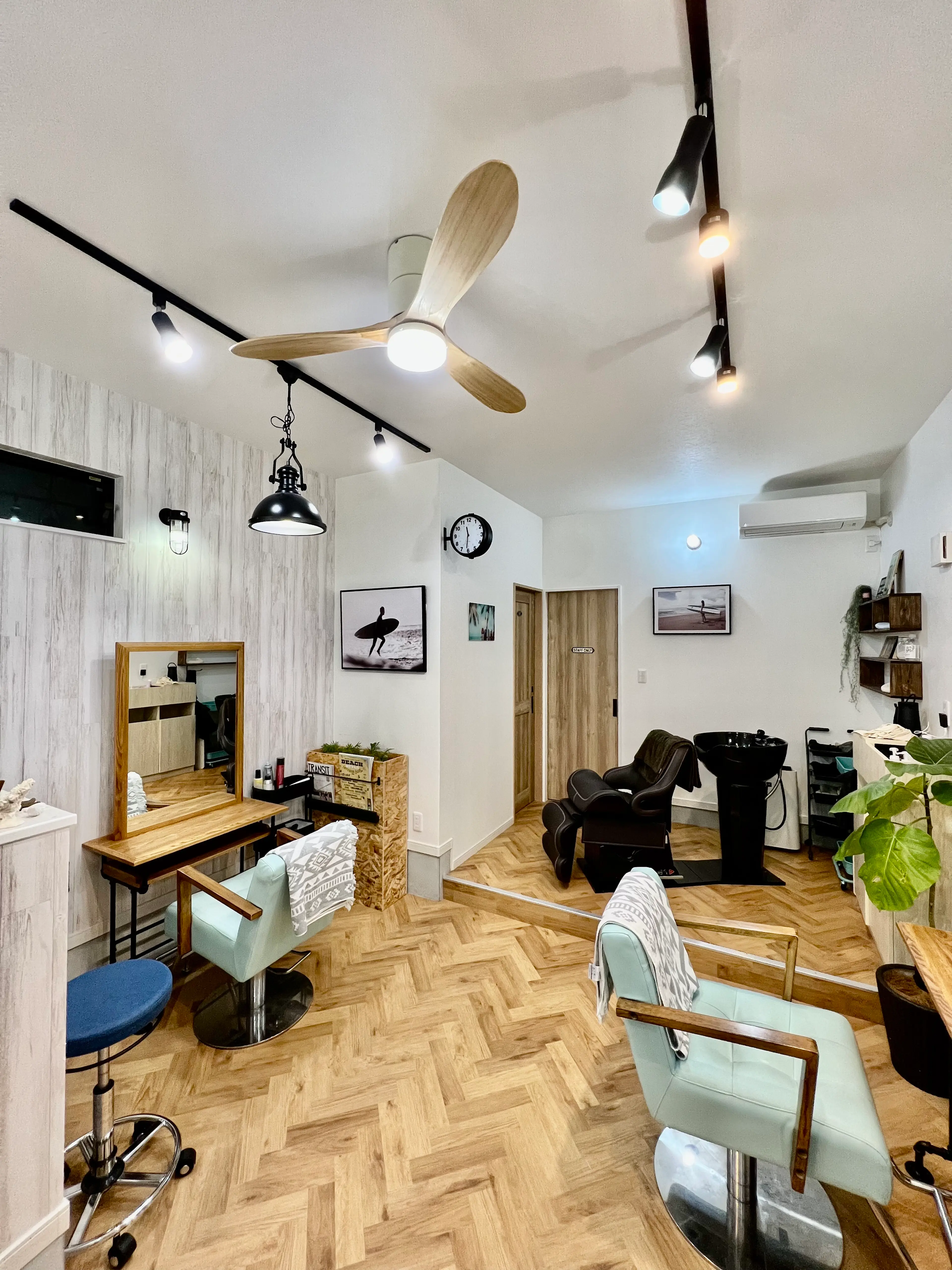 LANI  hair＆nailの内観・外観2