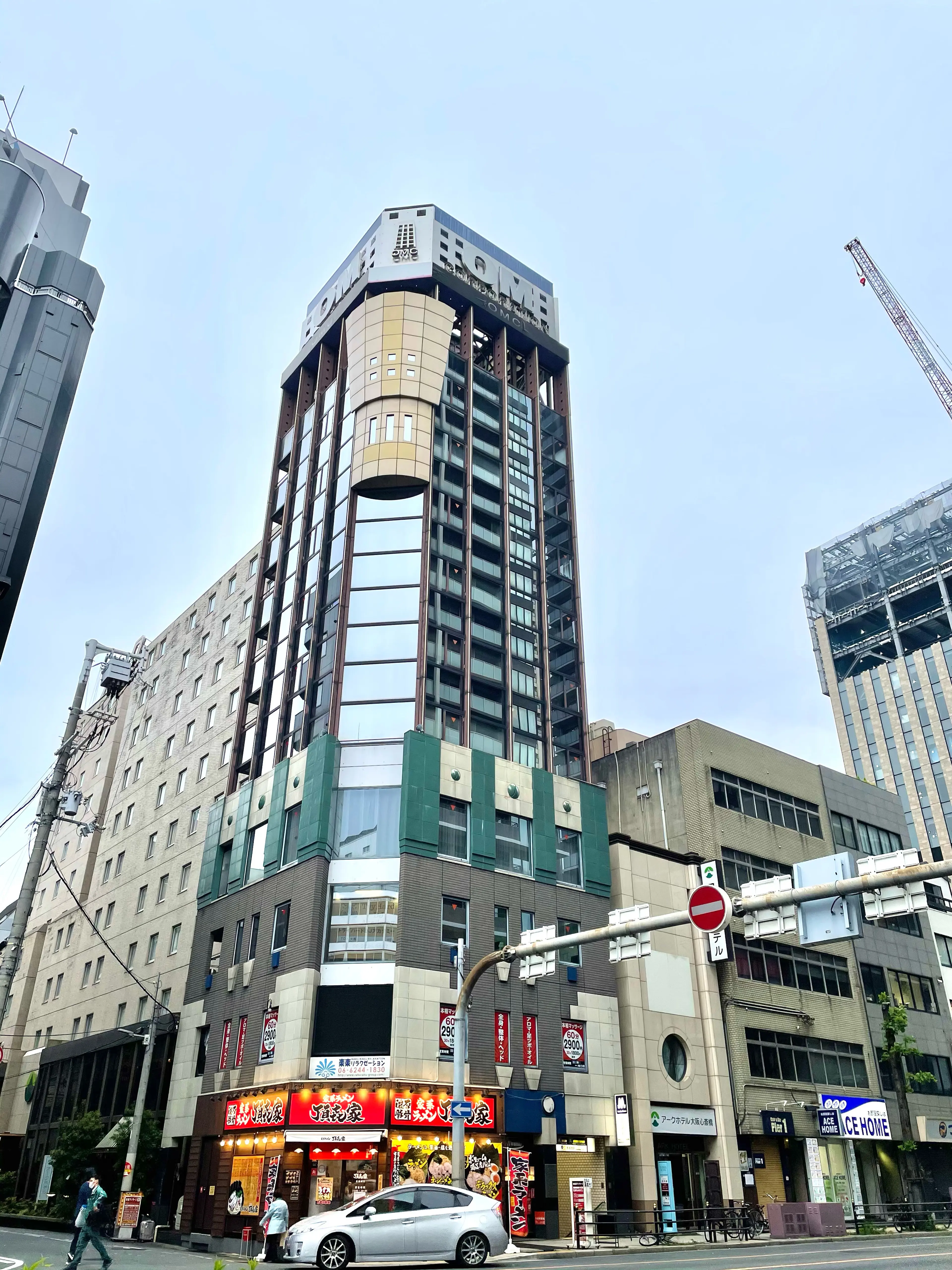 Rebelleの内観・外観2