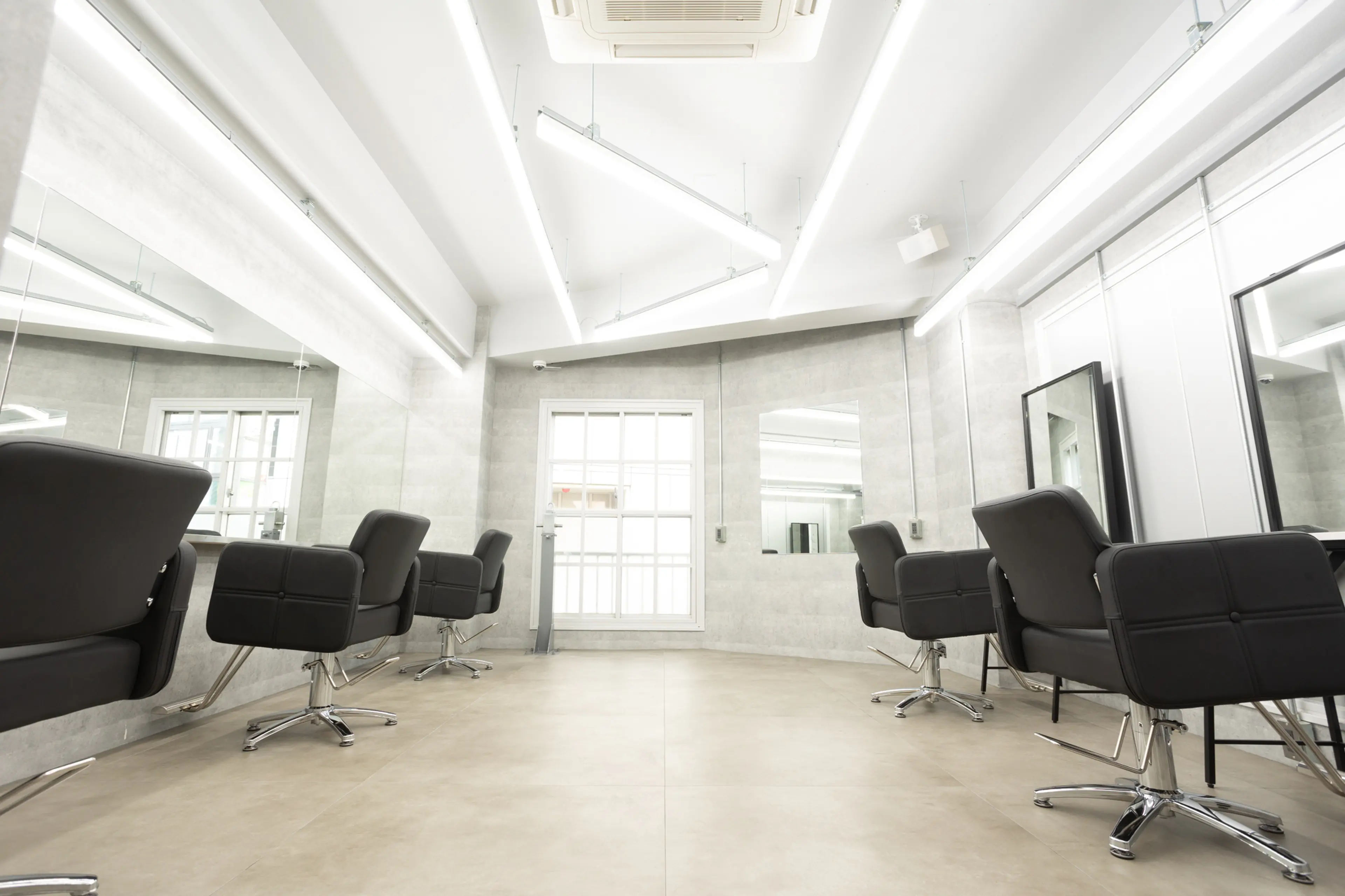 CYNTHIA 新宿　髪質改善の内観・外観1