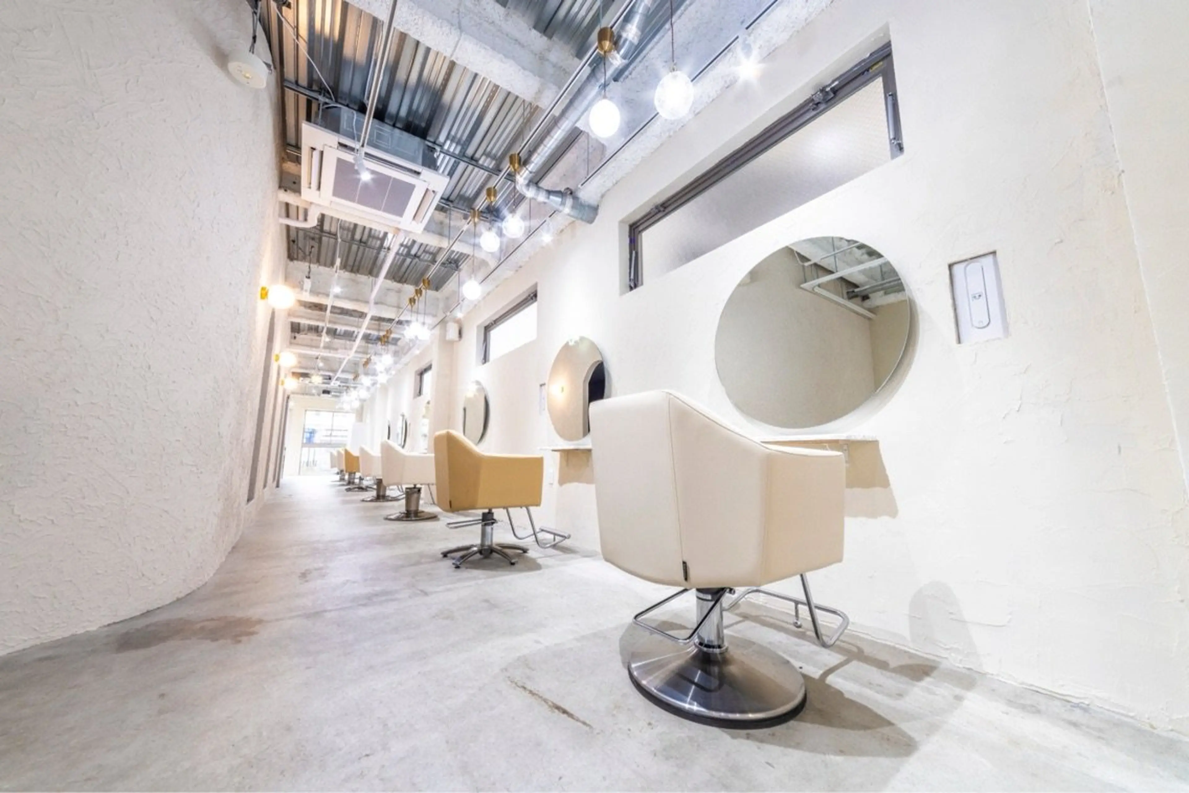 髪質改善HATSUMEI川崎駅西口店の内観・外観3