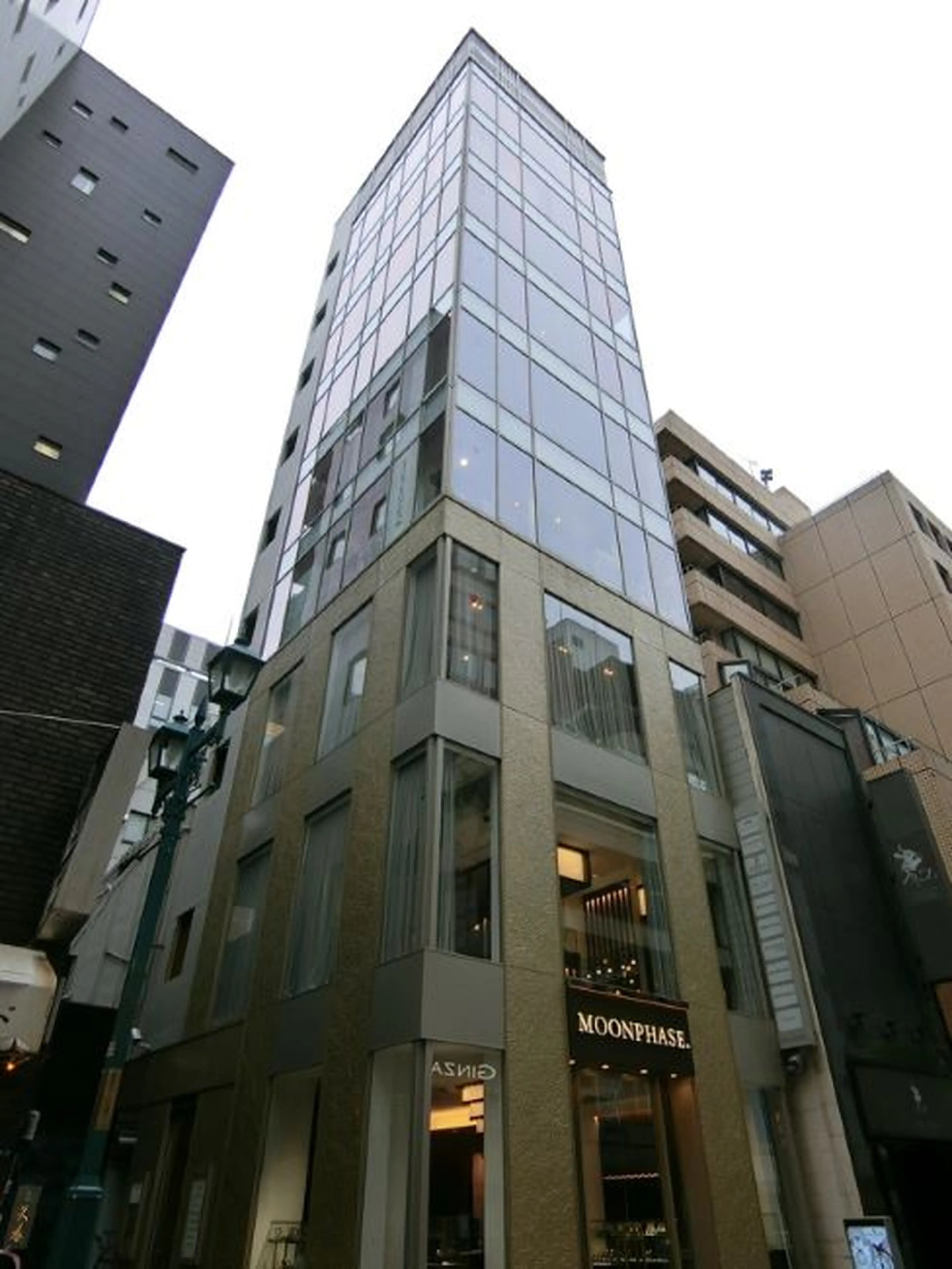 バストアップ専門店パトラクシェ銀座店の内観・外観1