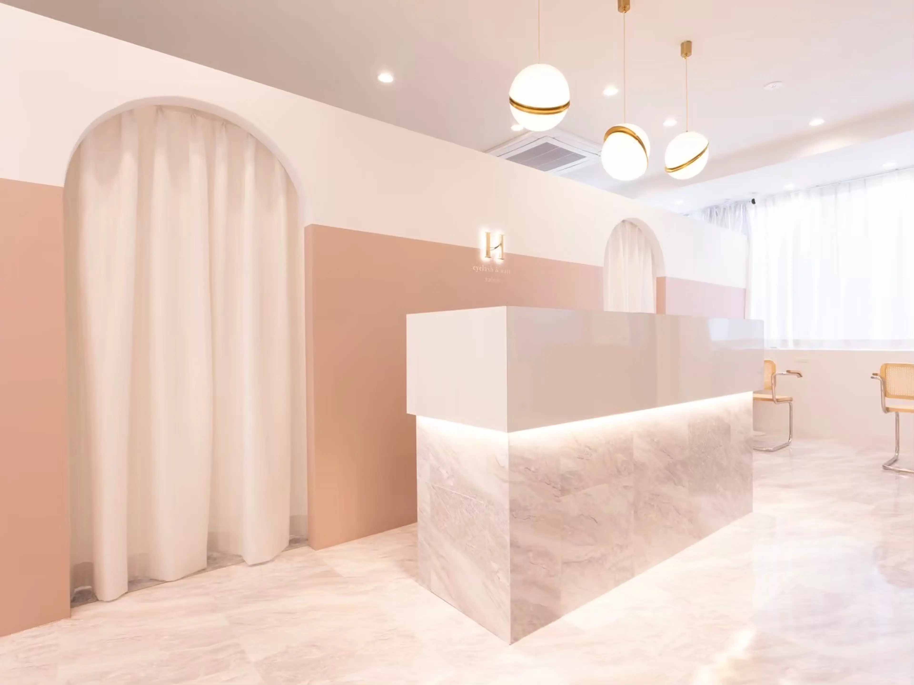 H eyelashの内観・外観1