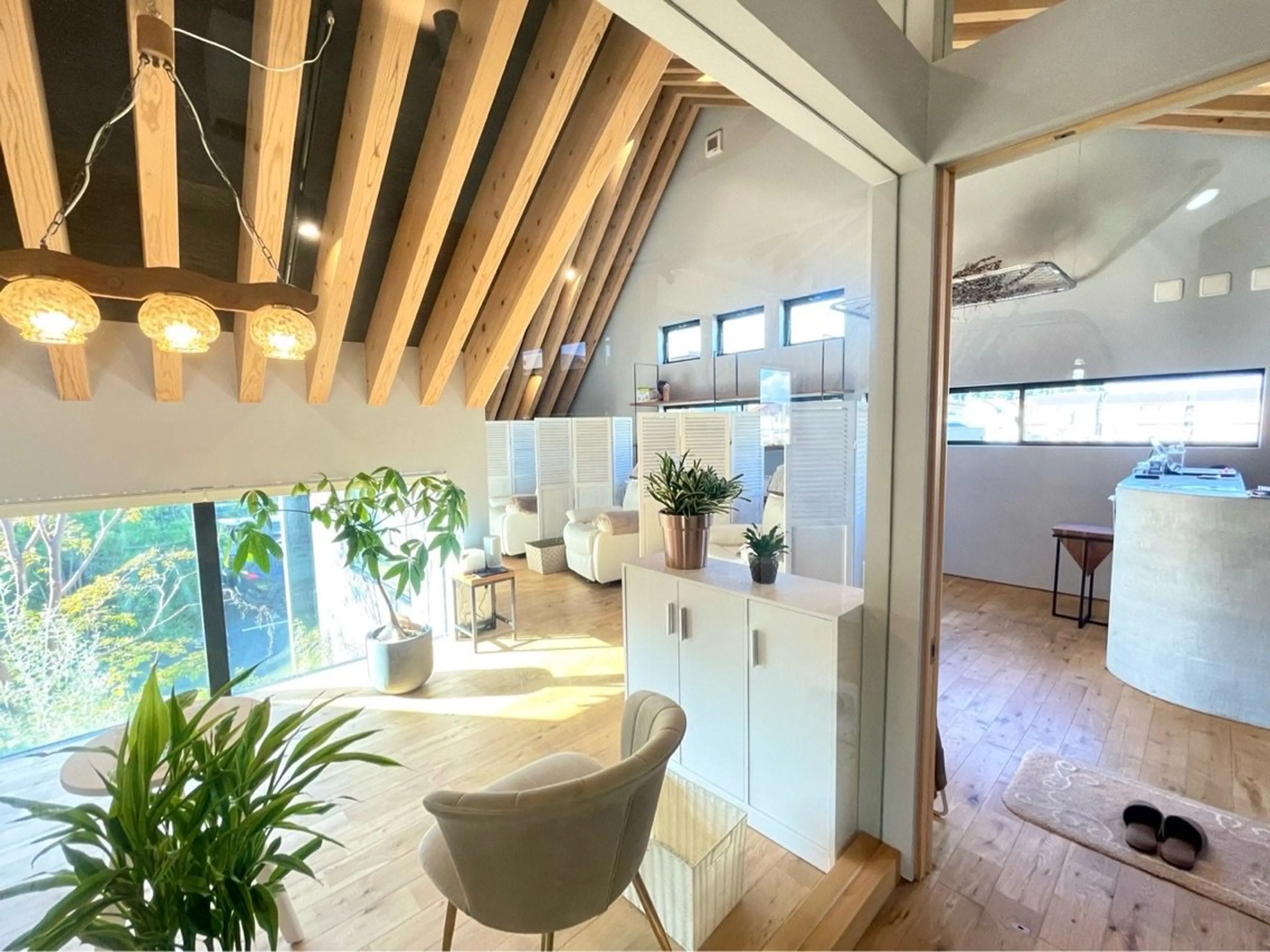 アンドグレース・ブロウ 可児店の内観・外観2