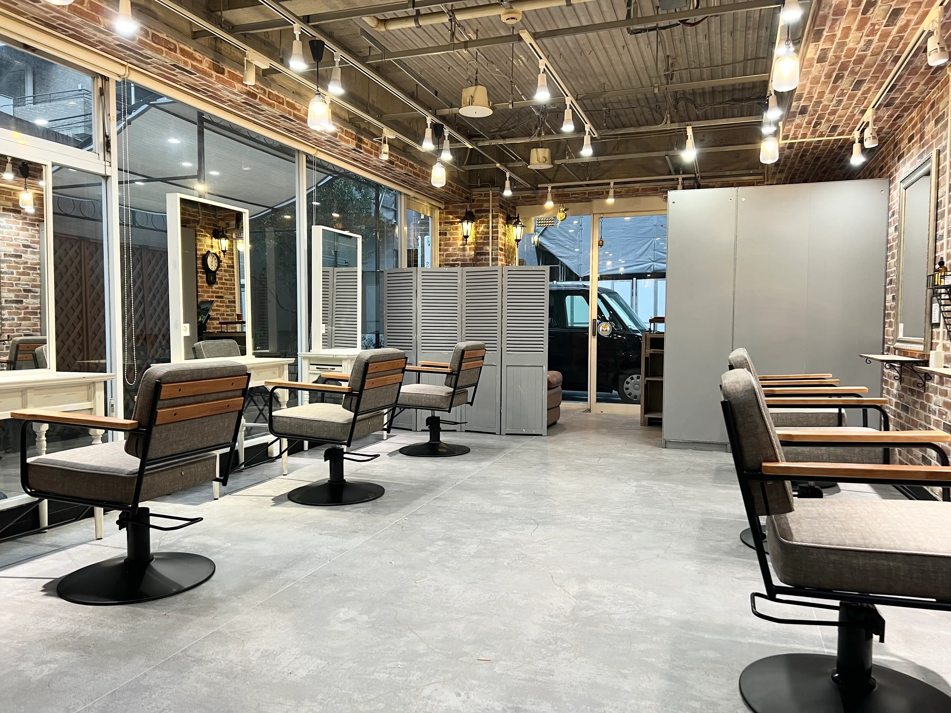 ЯHの内観・外観3