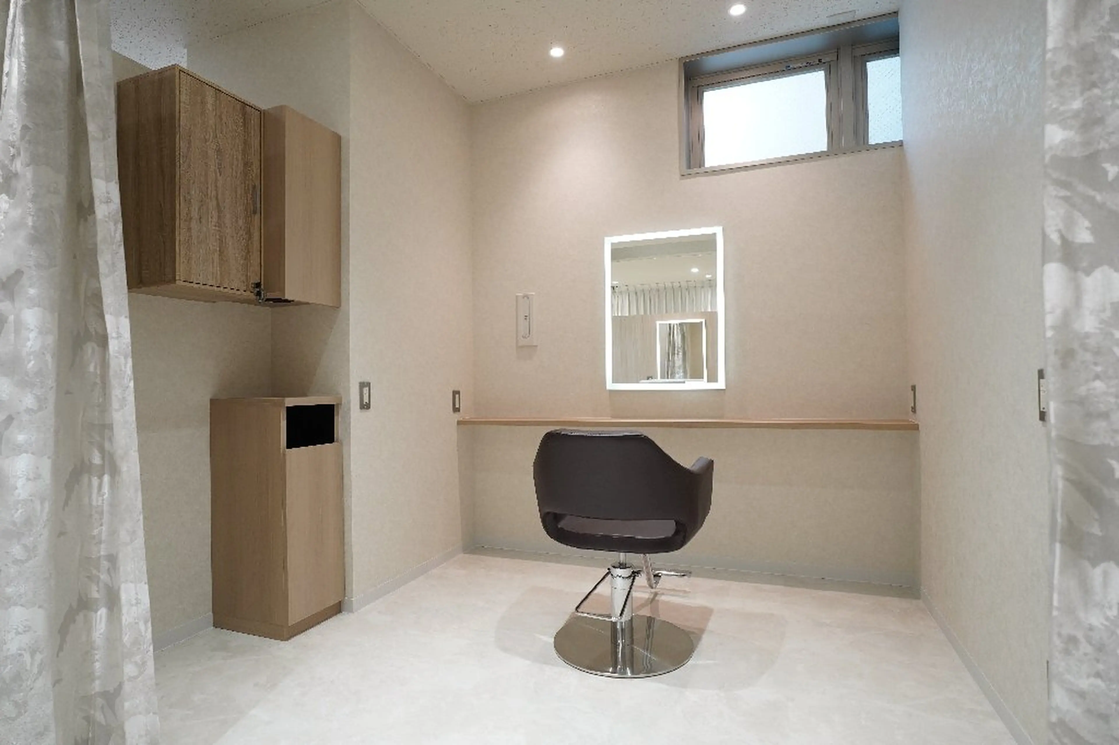 LucksiMie Ginzaの内観・外観1