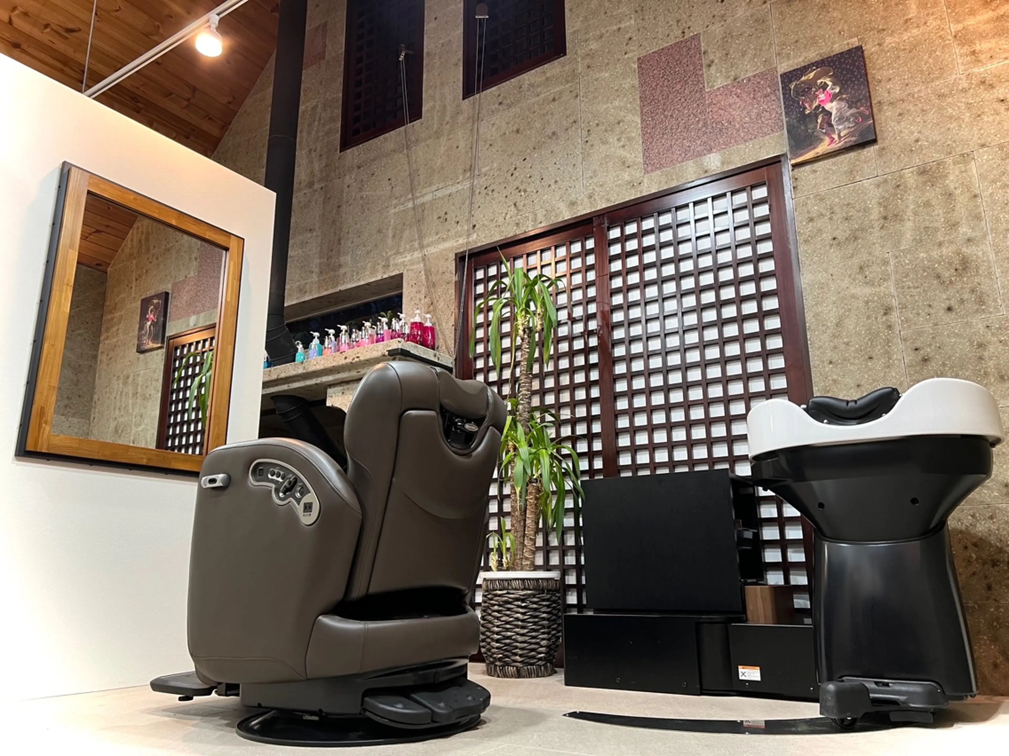 3primary colorsの内観・外観2