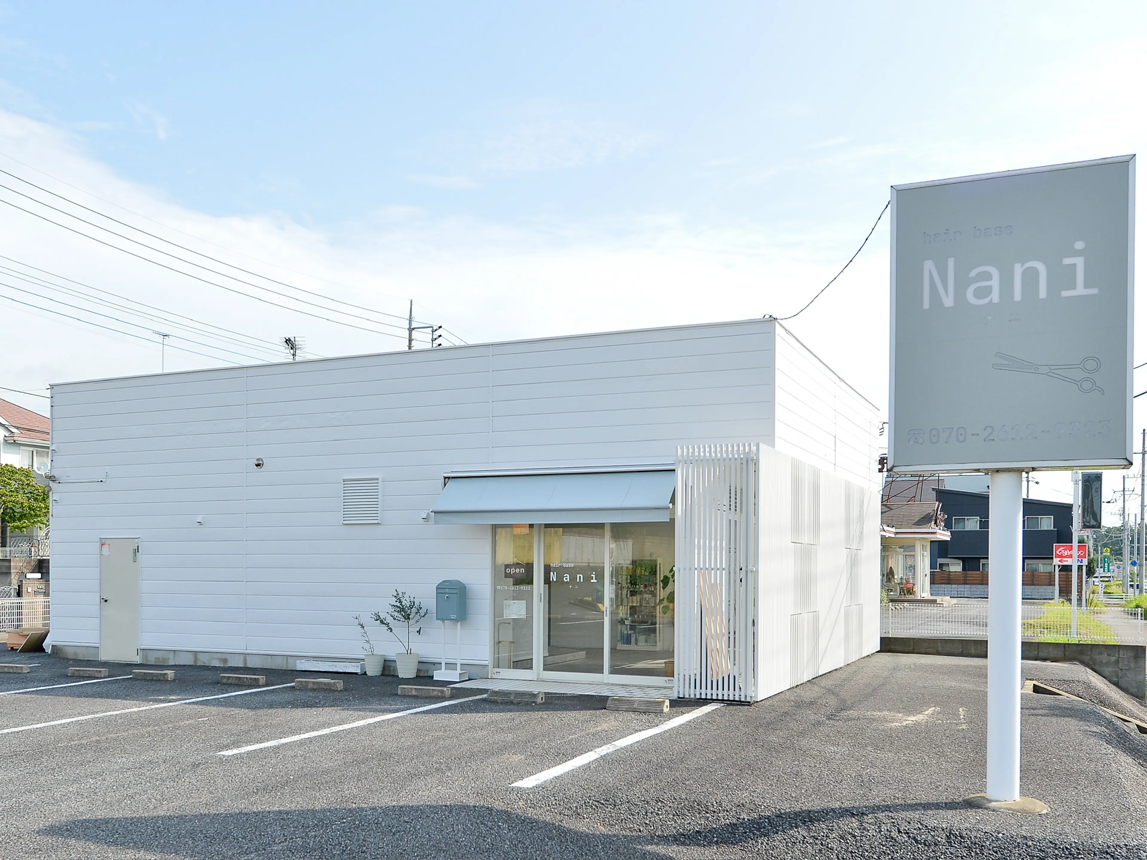 hair base Nani龍ヶ崎店【ナニ】の内観・外観3