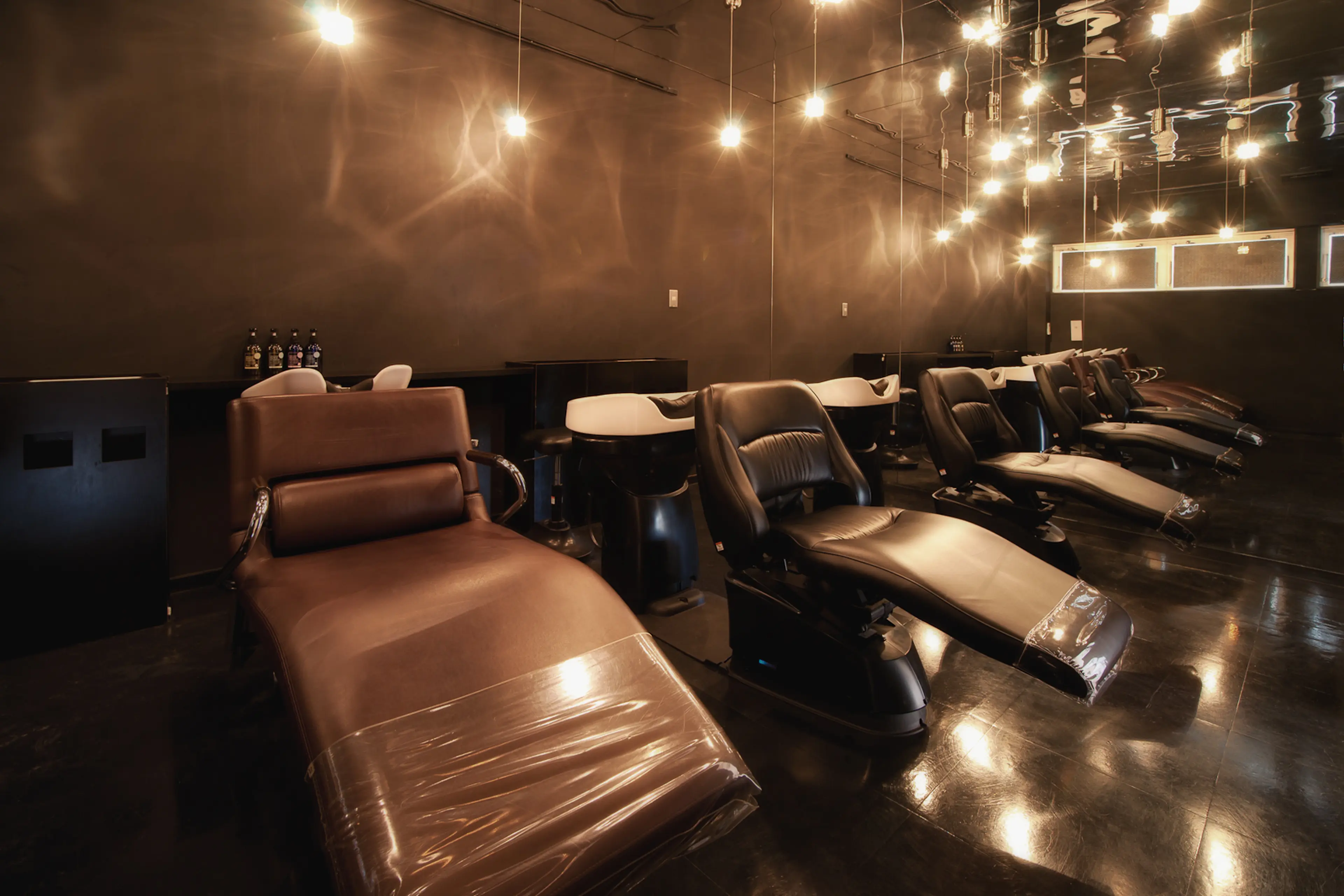 美容室Frays幸手駅前の内観・外観2