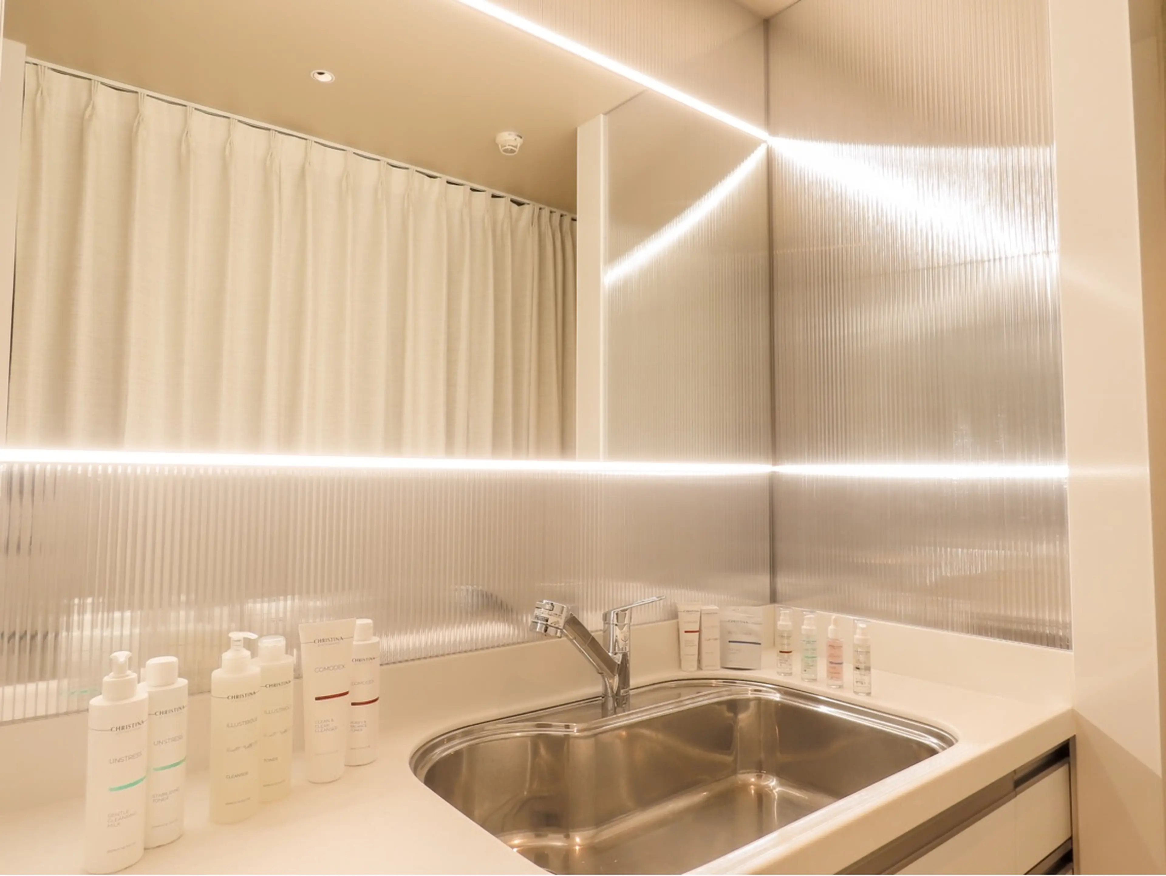 【美肌研究所】SHINONOME　Facial Labの内観・外観3