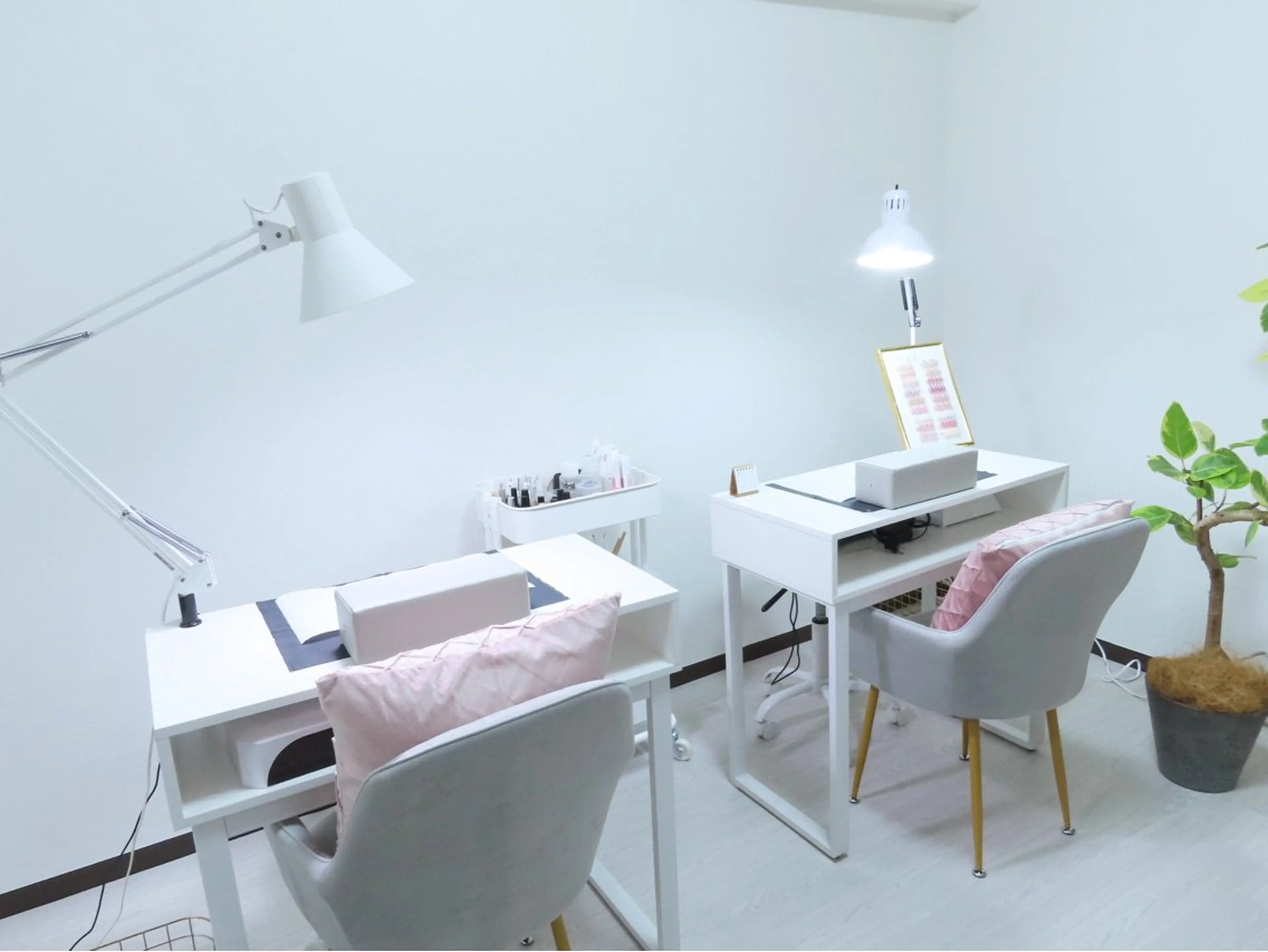 Salon Bi.の内観・外観1