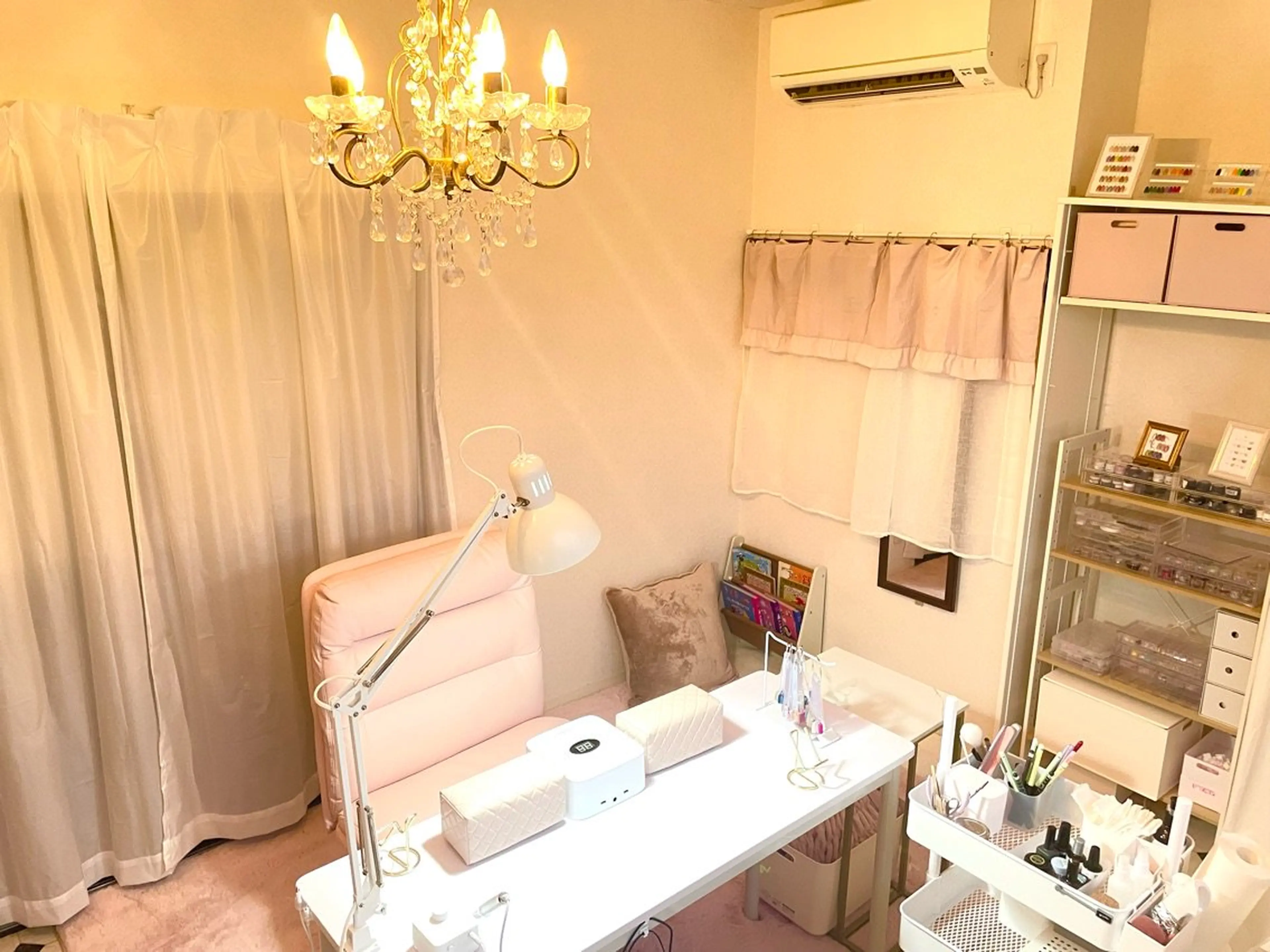 NailsalonChicchiの内観・外観1