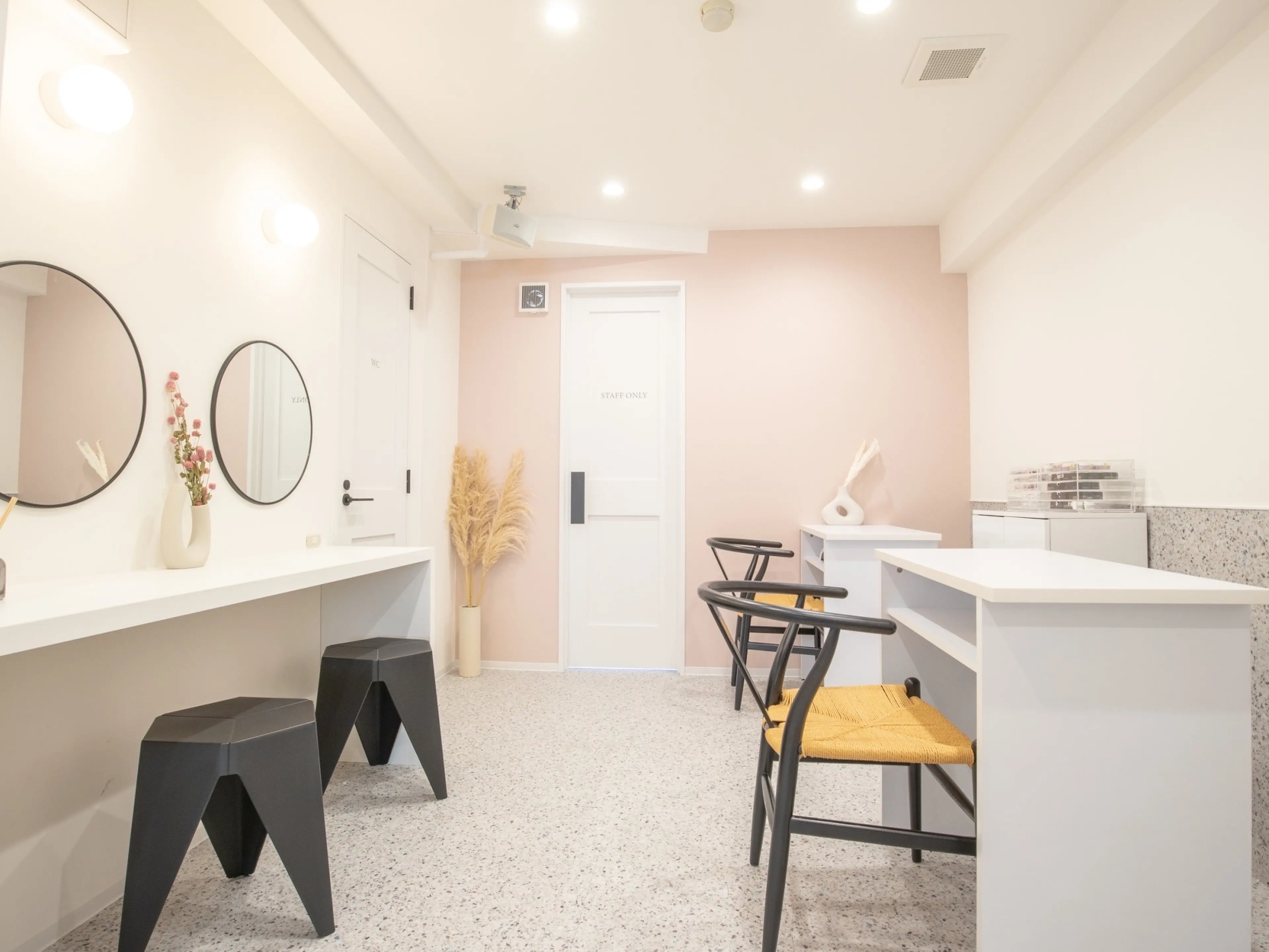 eight eyelash吉祥寺の内観・外観2