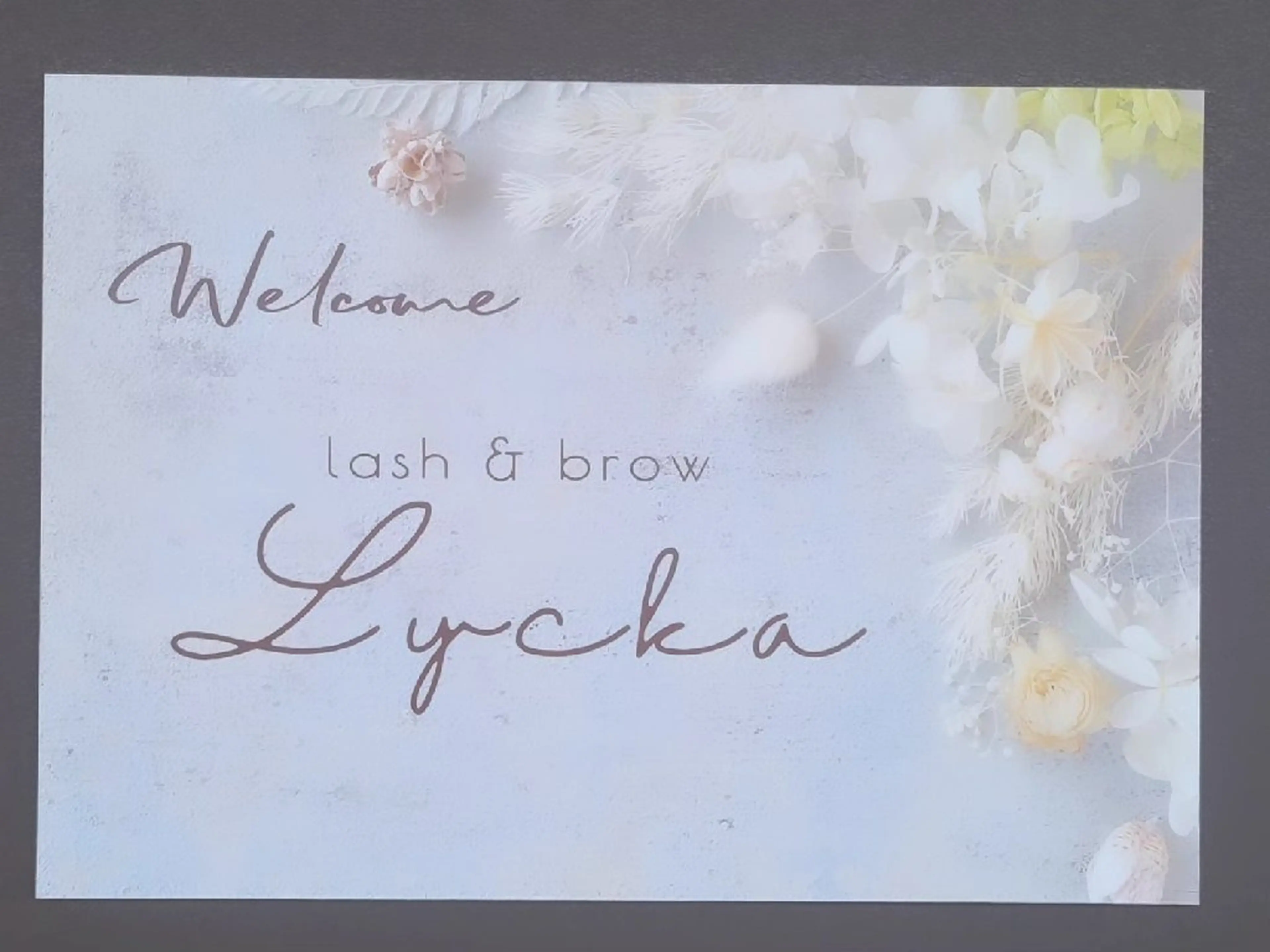 lash & brow Lyckaの内観・外観3
