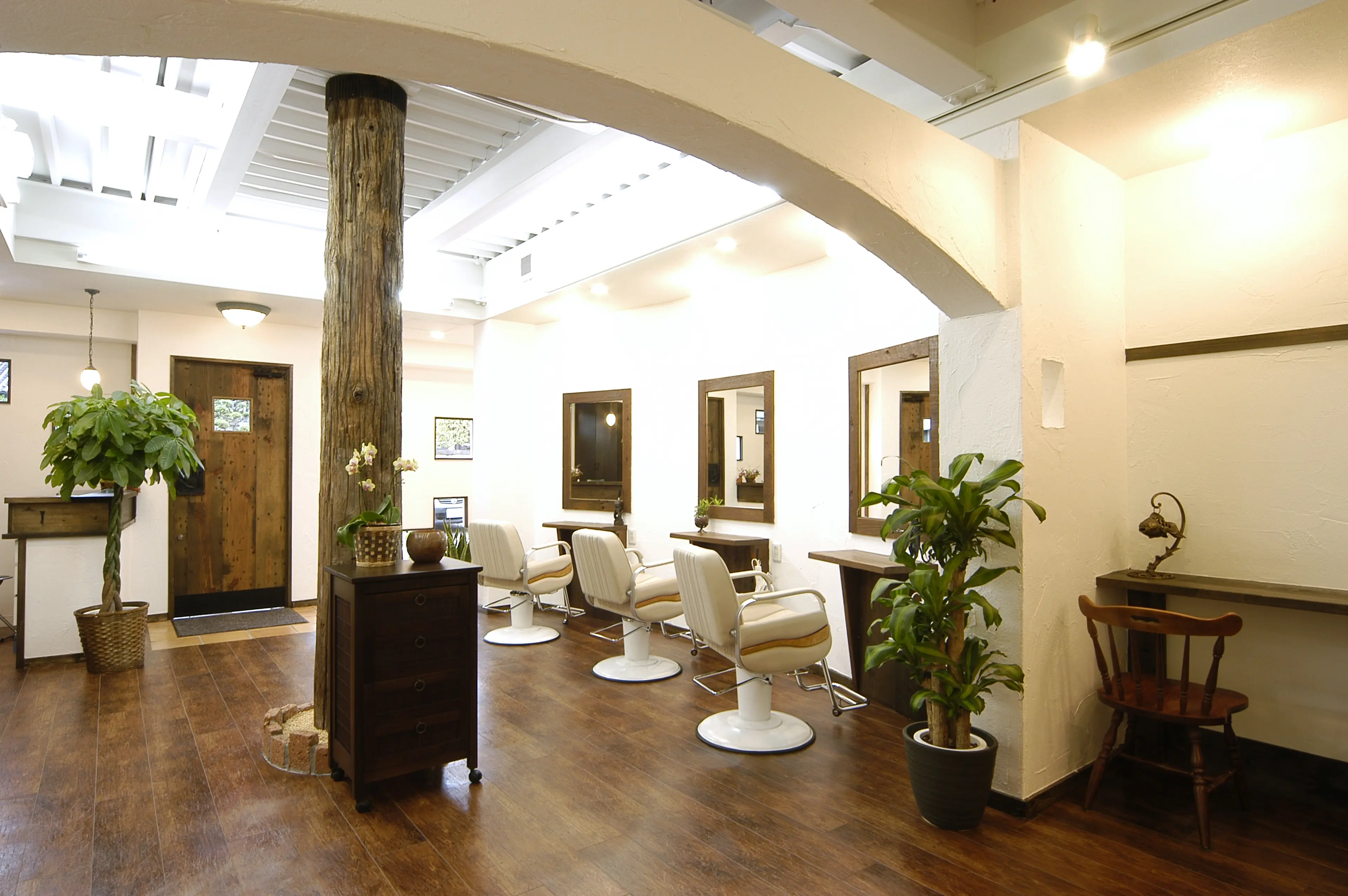 【HairResort Asia 】の内観・外観2